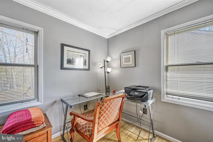 LAKE OF THE WOODS - Residential Lease