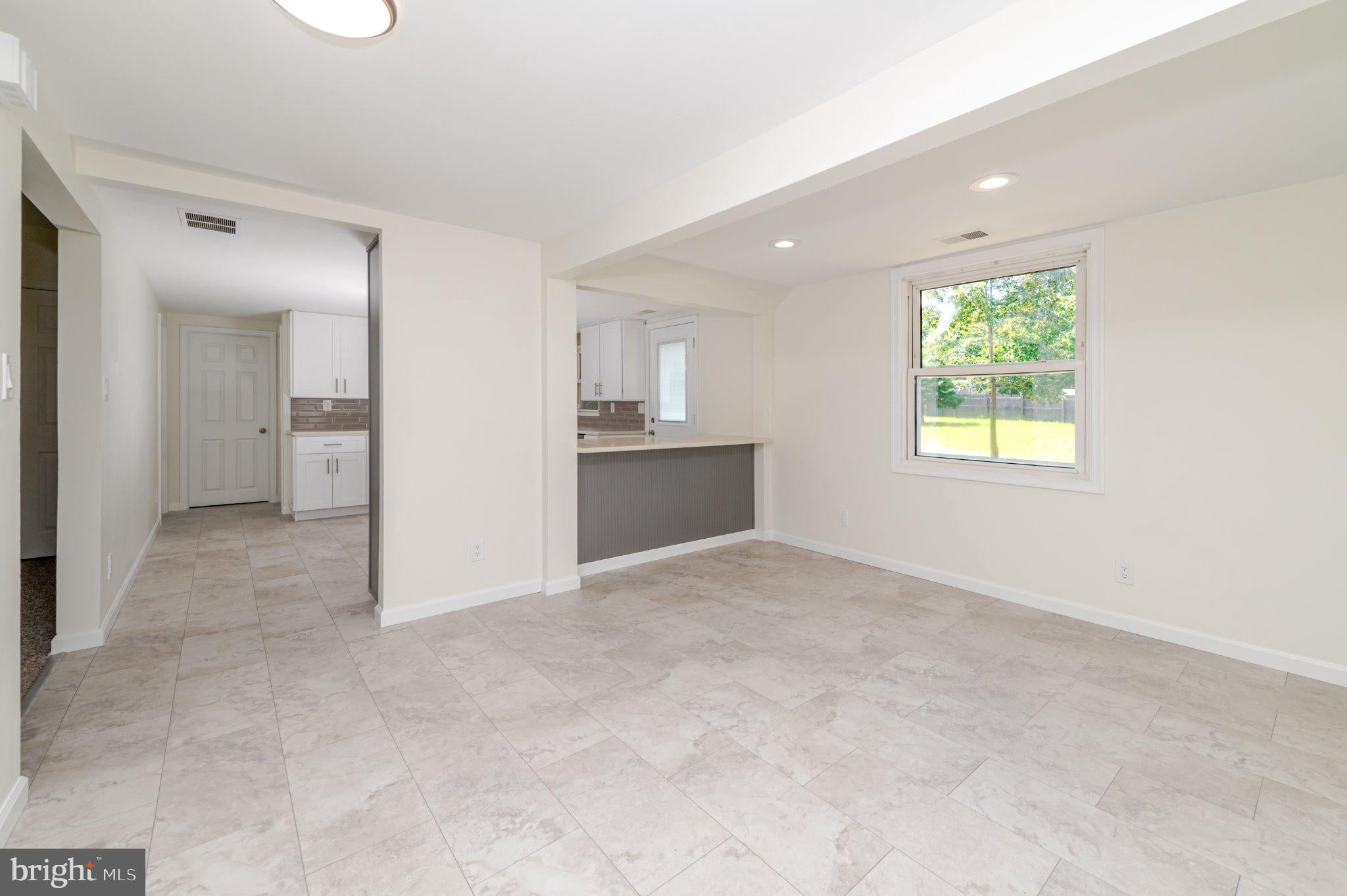 7574 WEYMOUTH ROAD