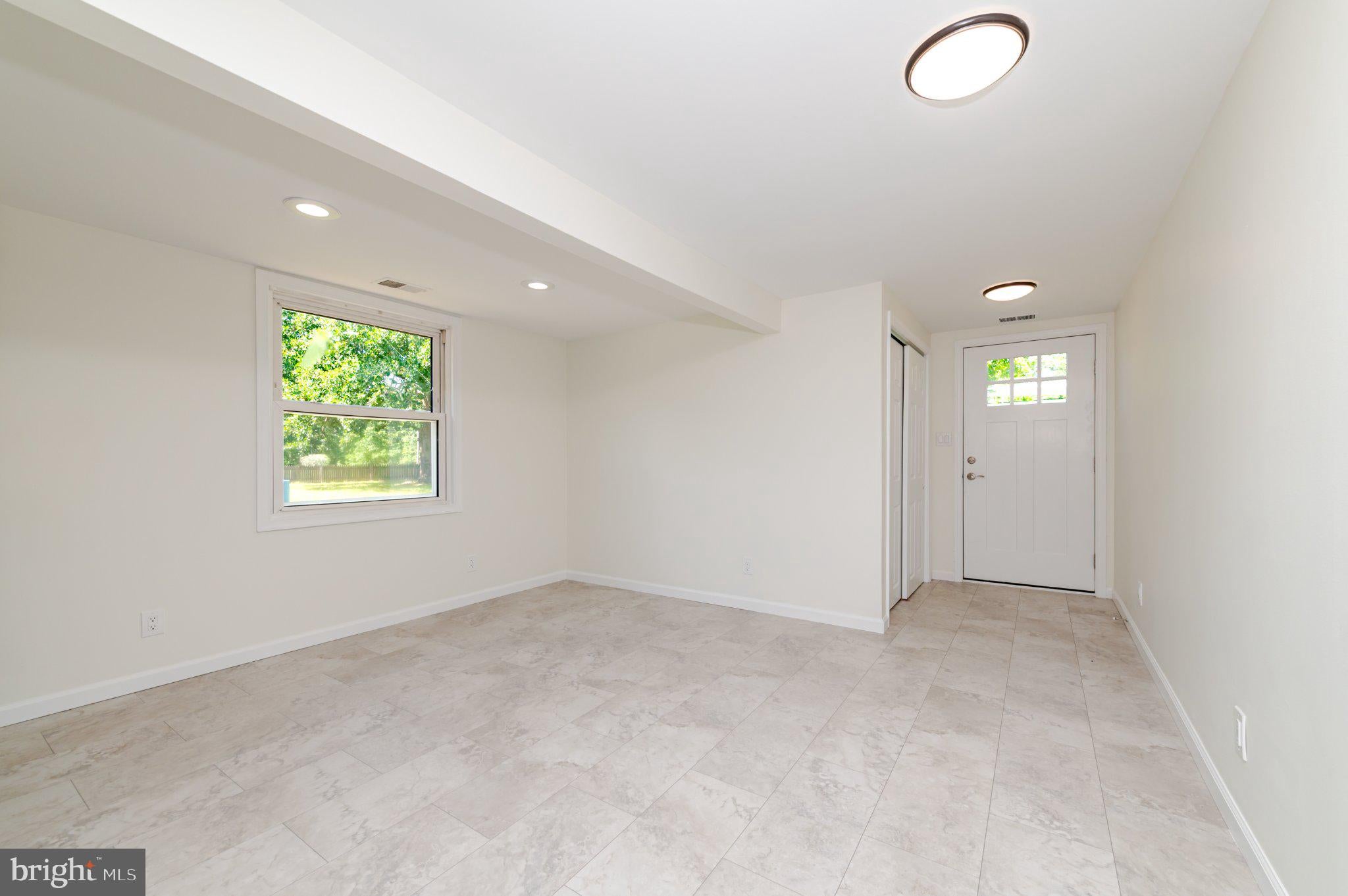 7574 WEYMOUTH ROAD