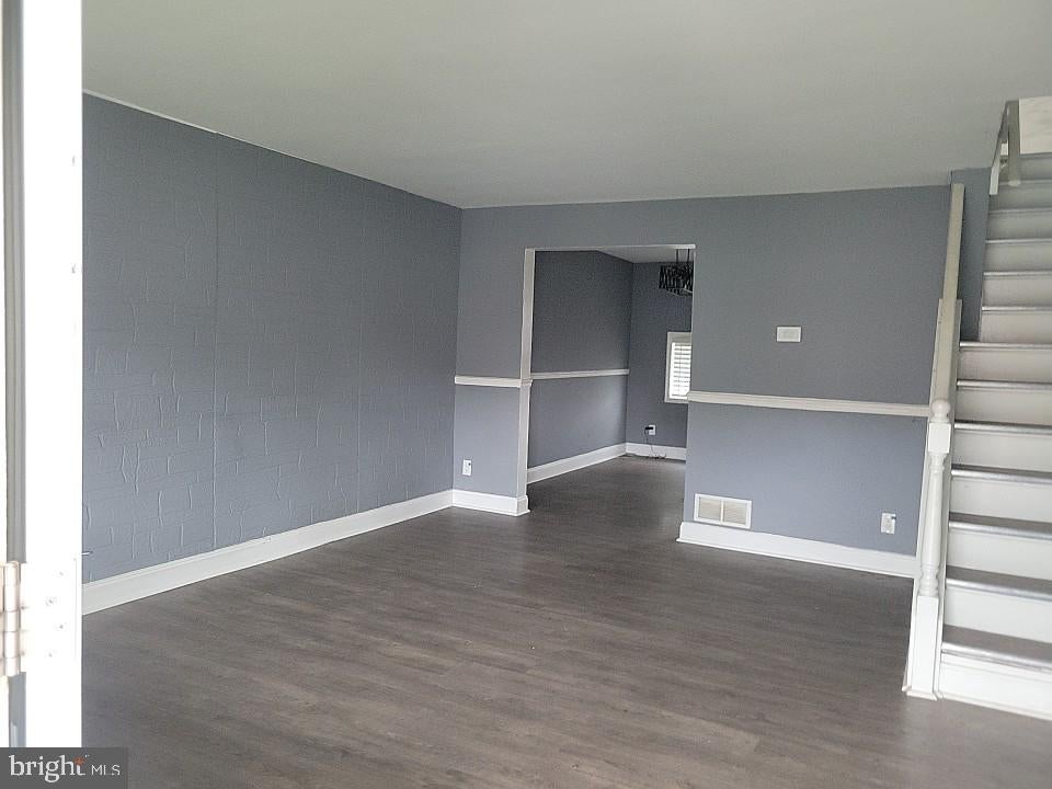 833 ARNCLIFFE RD
