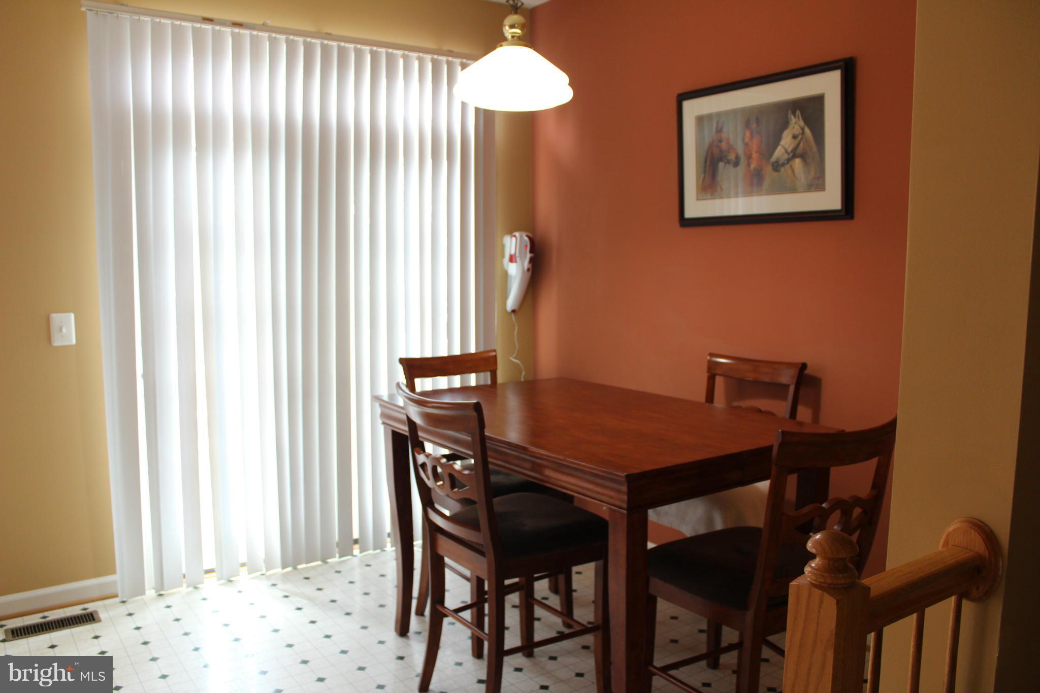 WOODBRIDGE COMMONS - Residential Lease