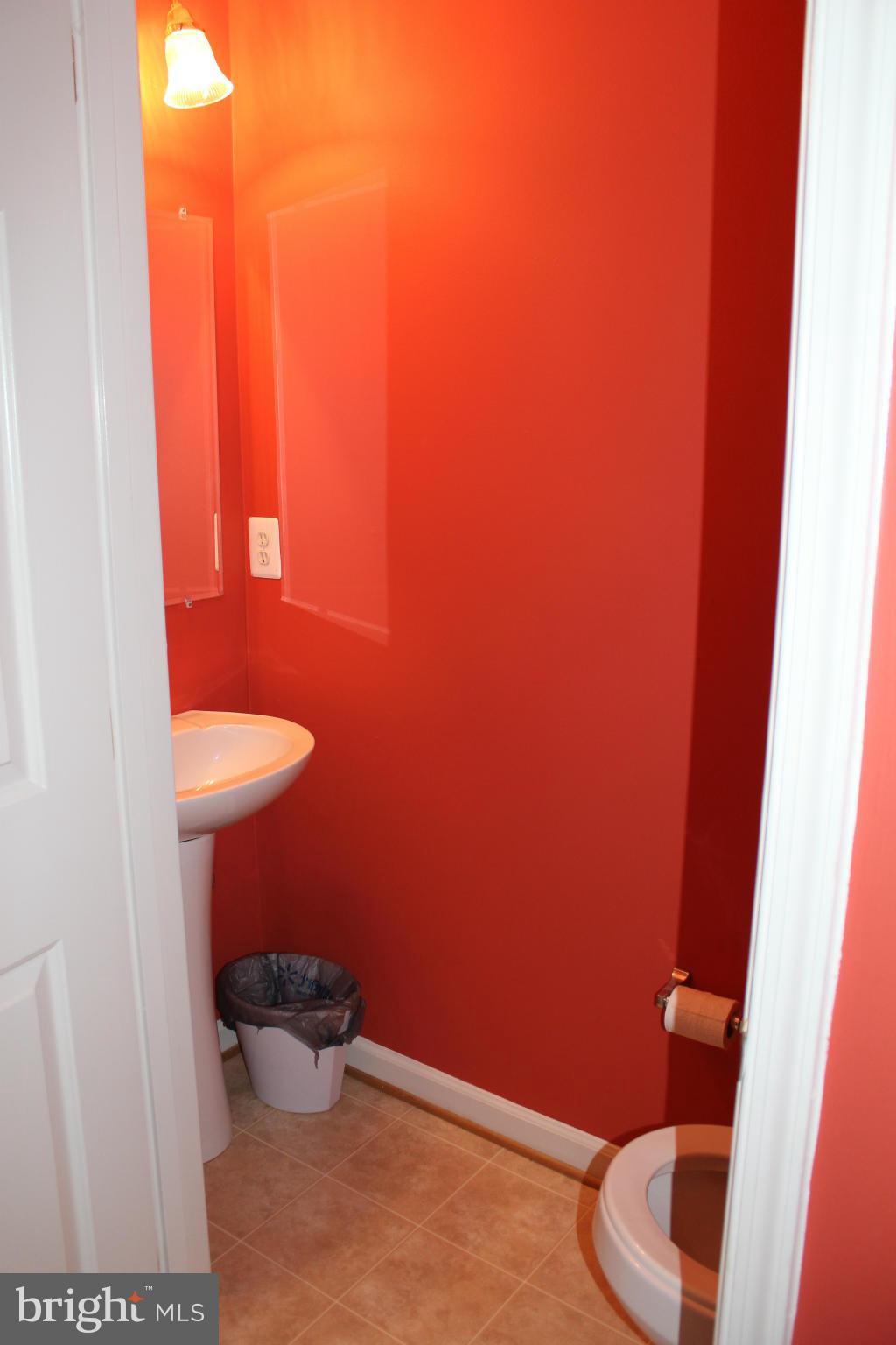 WOODBRIDGE COMMONS - Residential Lease