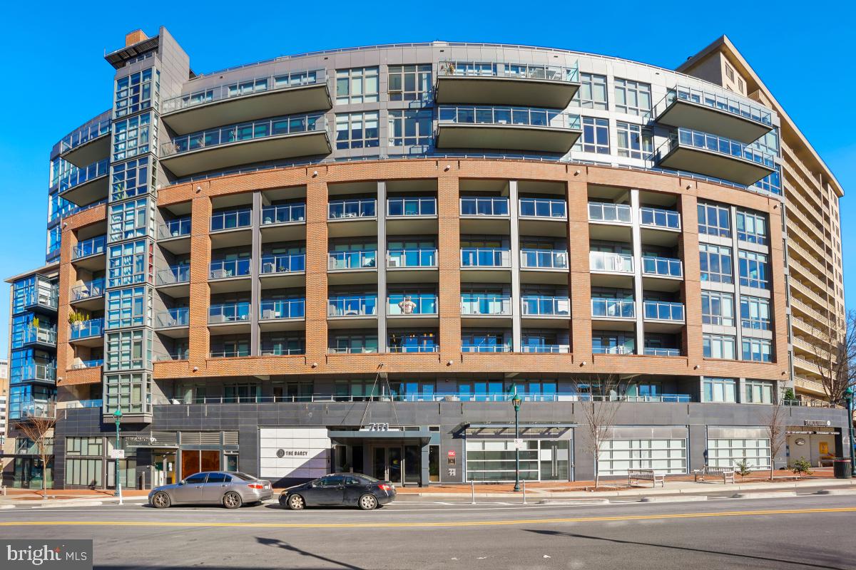 DOWNTOWN BETHESDA - Residential