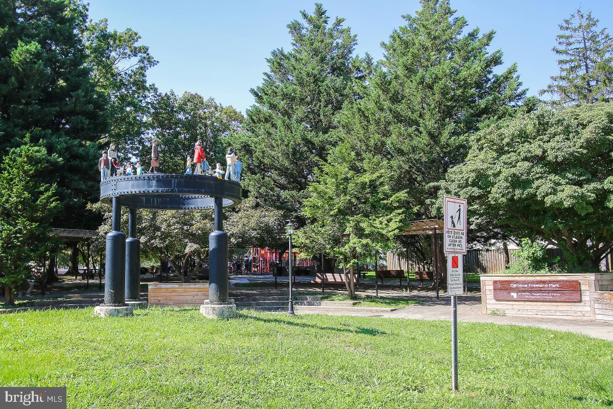 DOWNTOWN BETHESDA - Residential