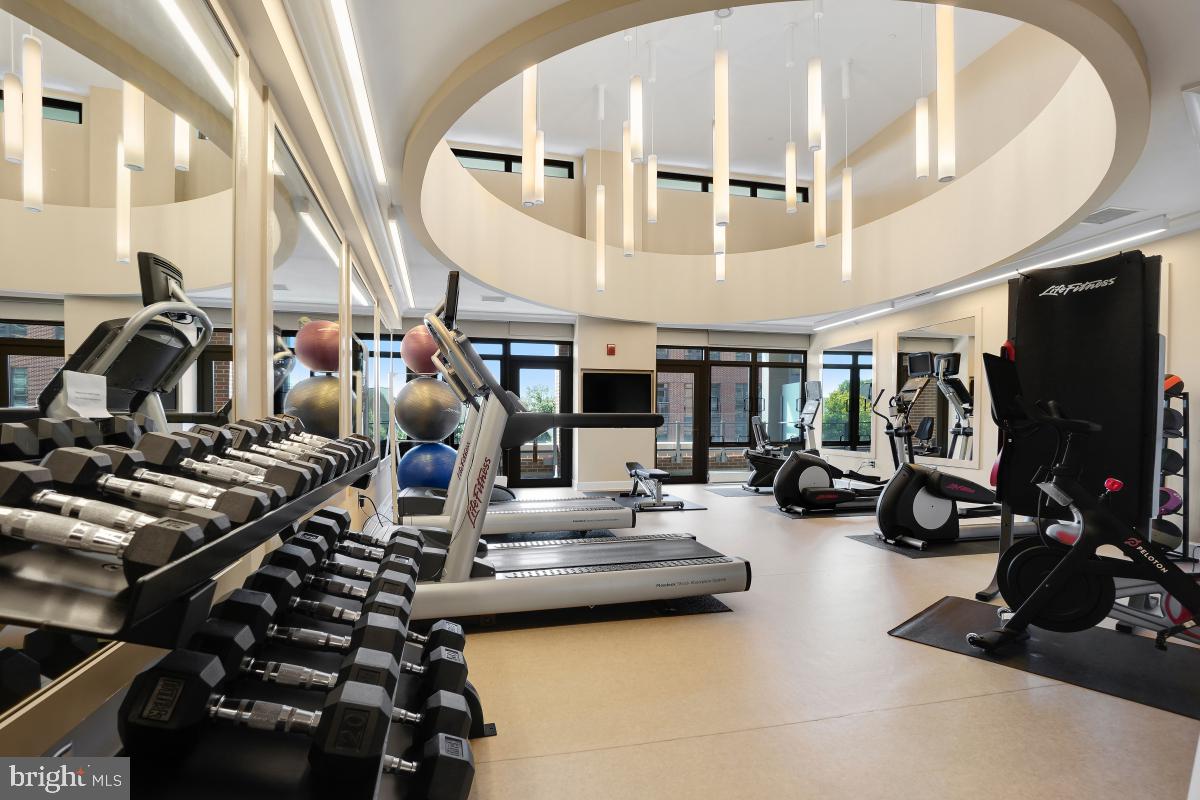 DOWNTOWN BETHESDA - Residential