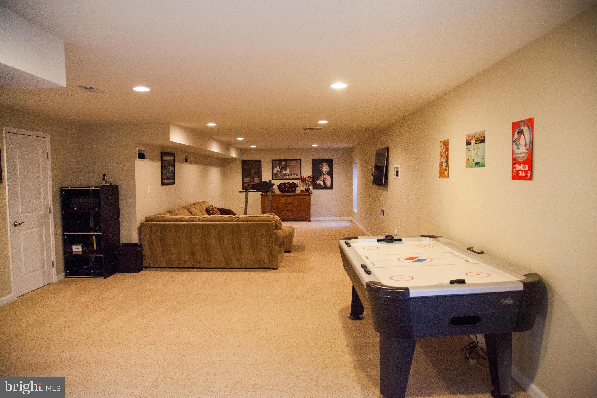 STAFFORD LAKES VILLAGE - Residential