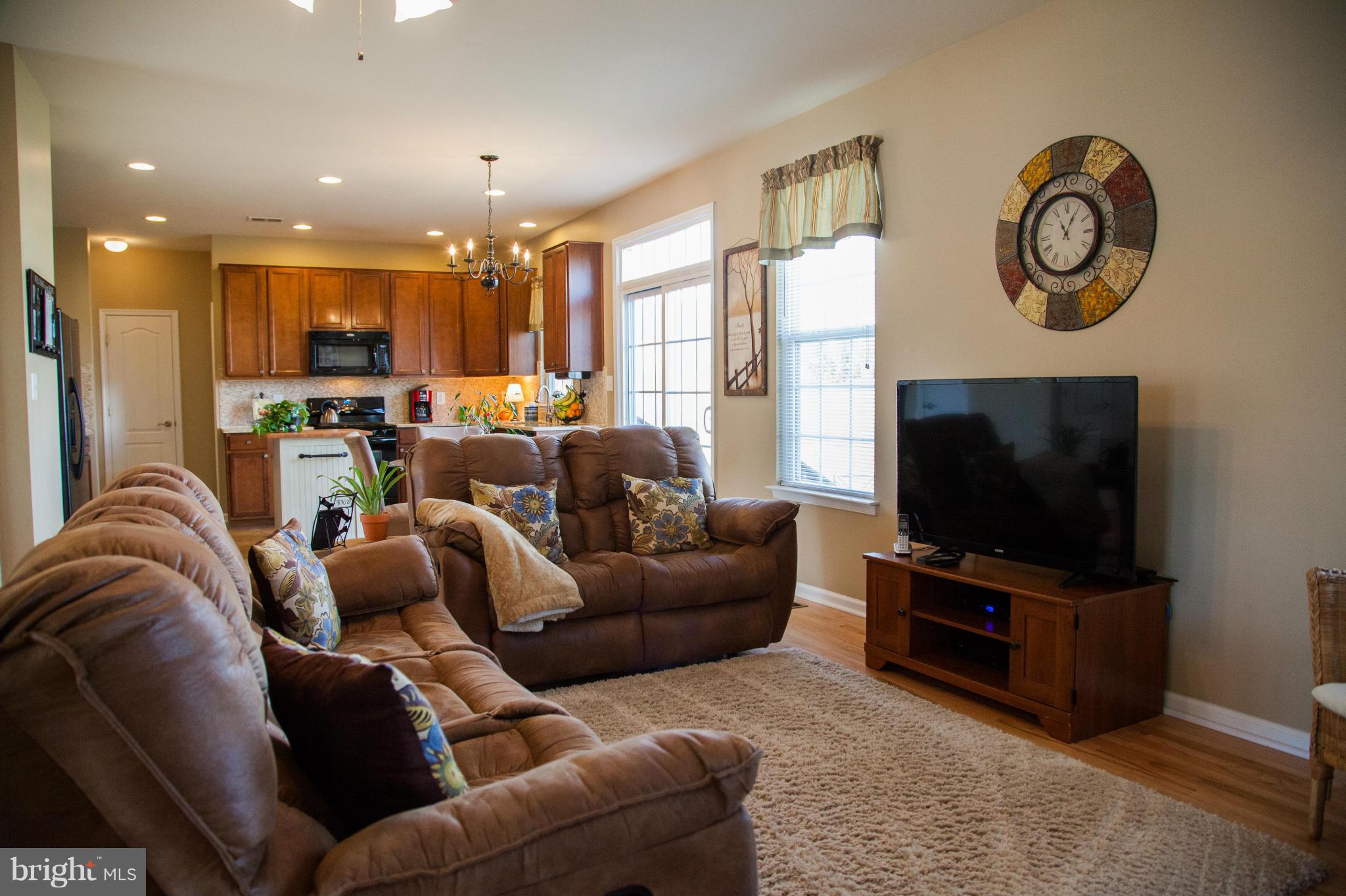 STAFFORD LAKES VILLAGE - Residential