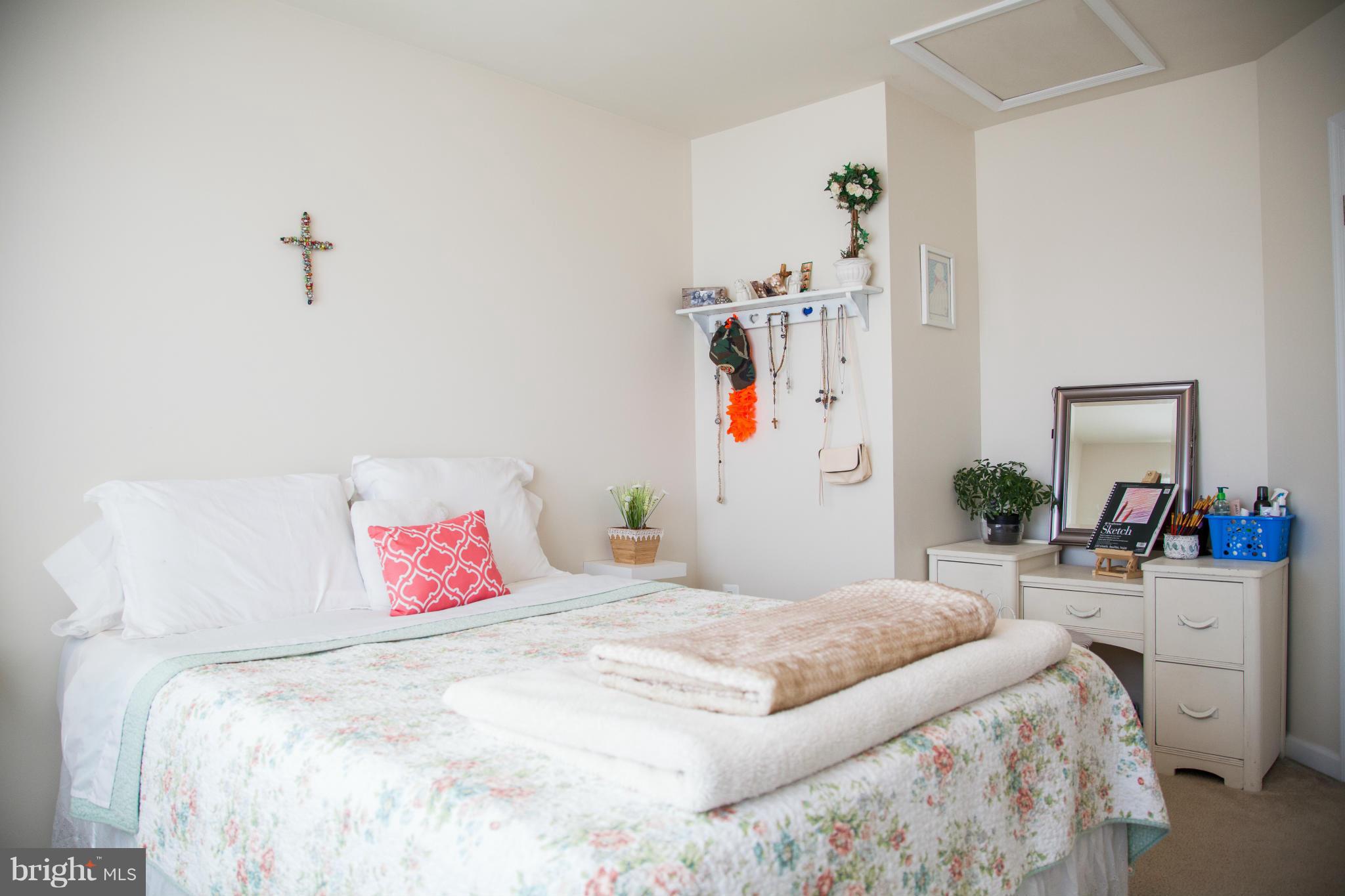 STAFFORD LAKES VILLAGE - Residential