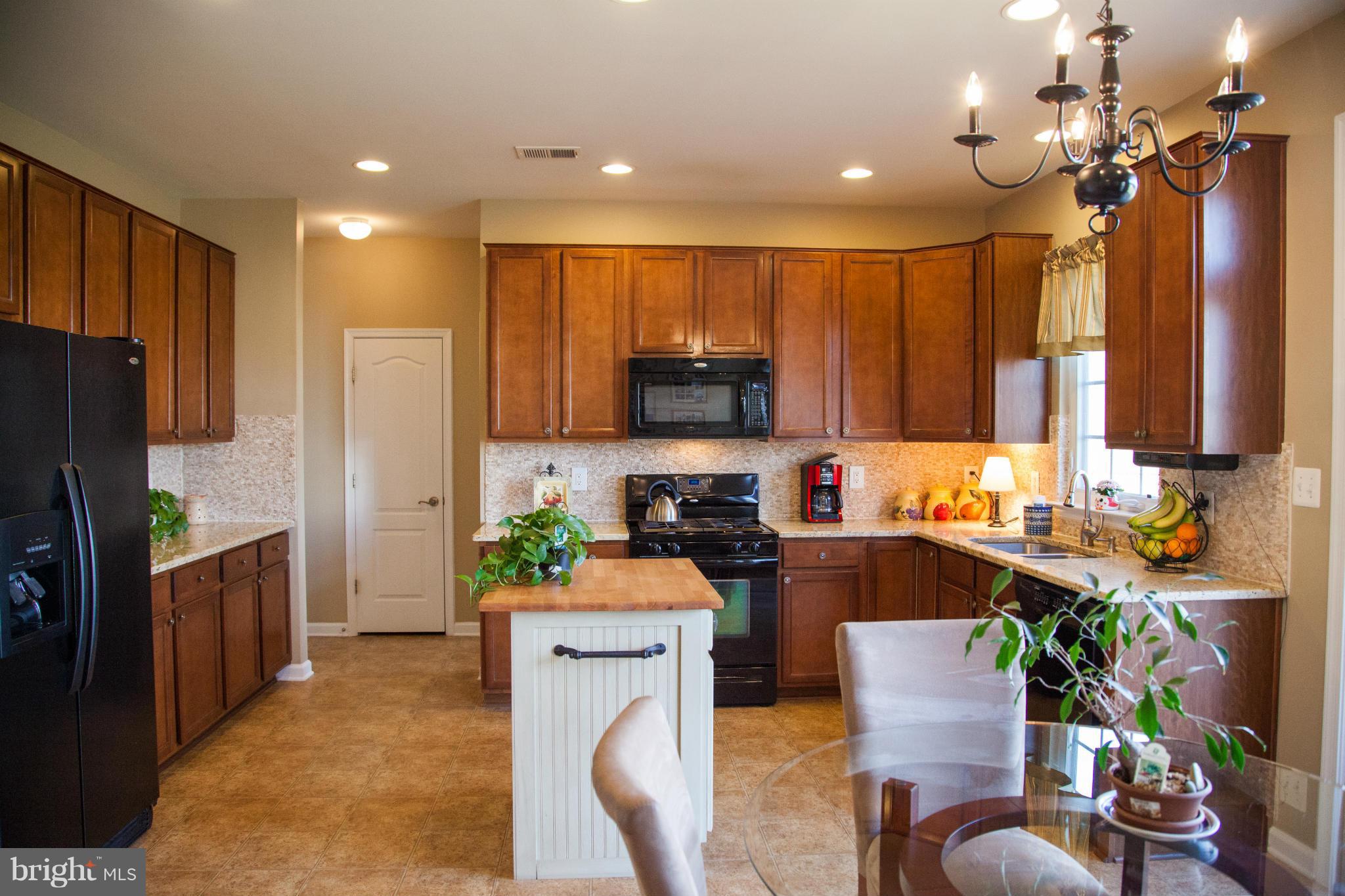 STAFFORD LAKES VILLAGE - Residential