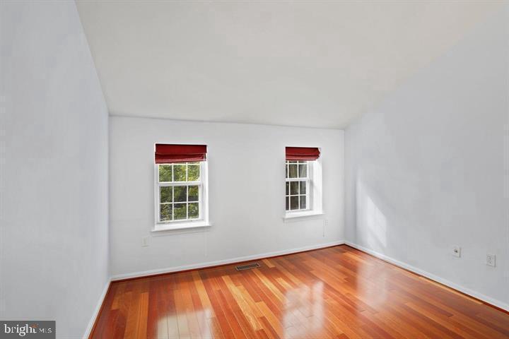 BROOKLEIGH - Residential