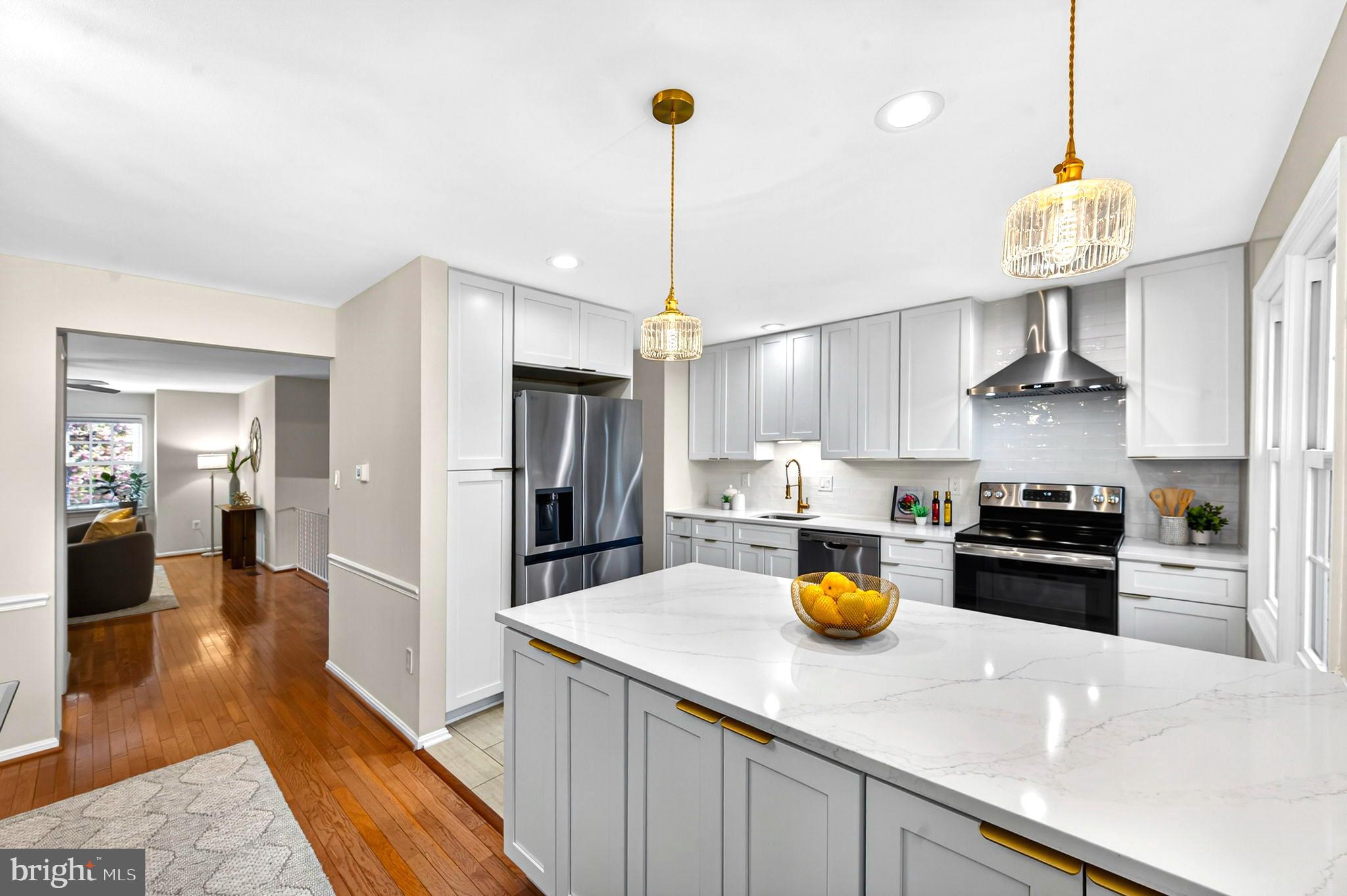WESTMORELAND SQUARE - Residential