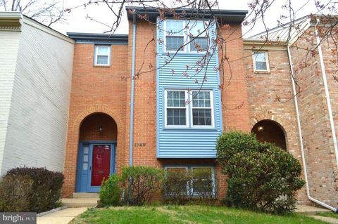 1968 HOPEWOOD DRIVE FALLS CHURCH VA 22043