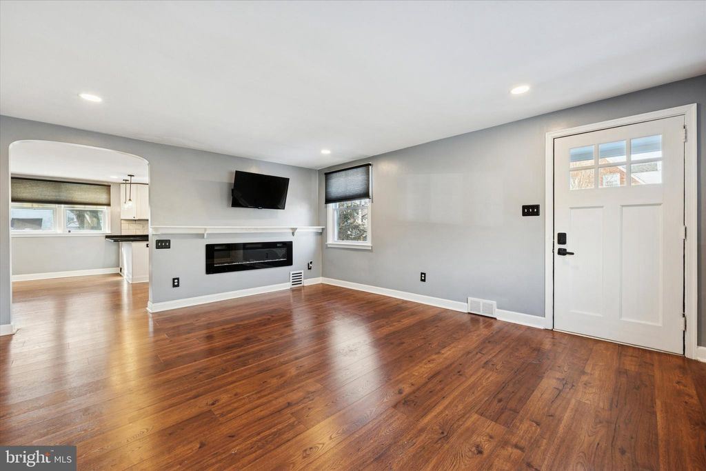 Photo of 636 Woodland Drive, HAVERTOWN, PA 19083 (MLS # PADE2107188)