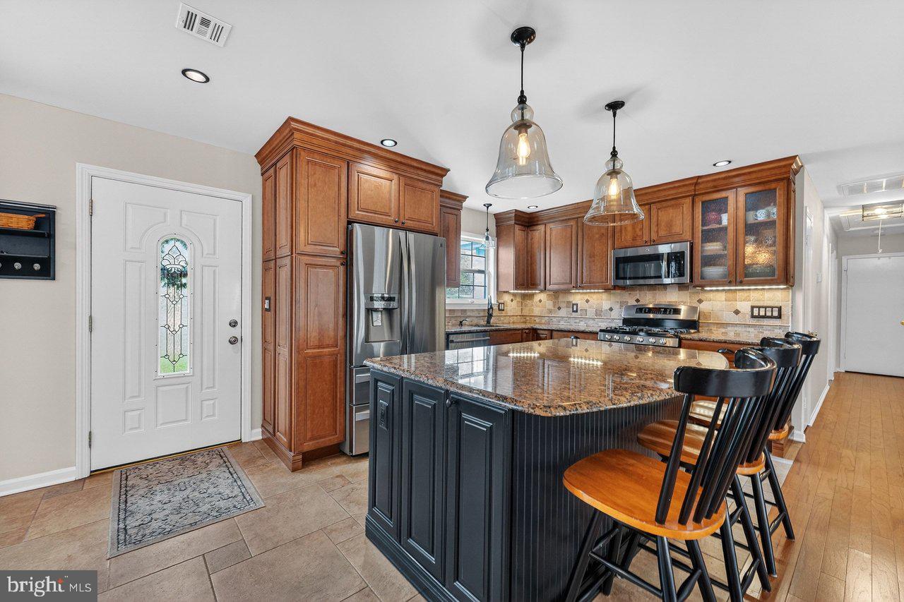 569 WINTERBERRY BOULEVARD