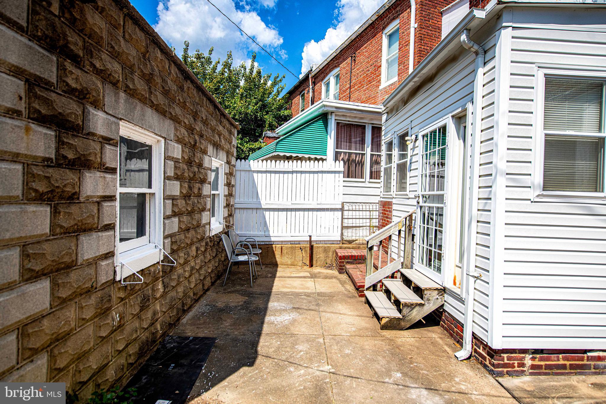 WYMAN PARK HAMPDEN - Residential