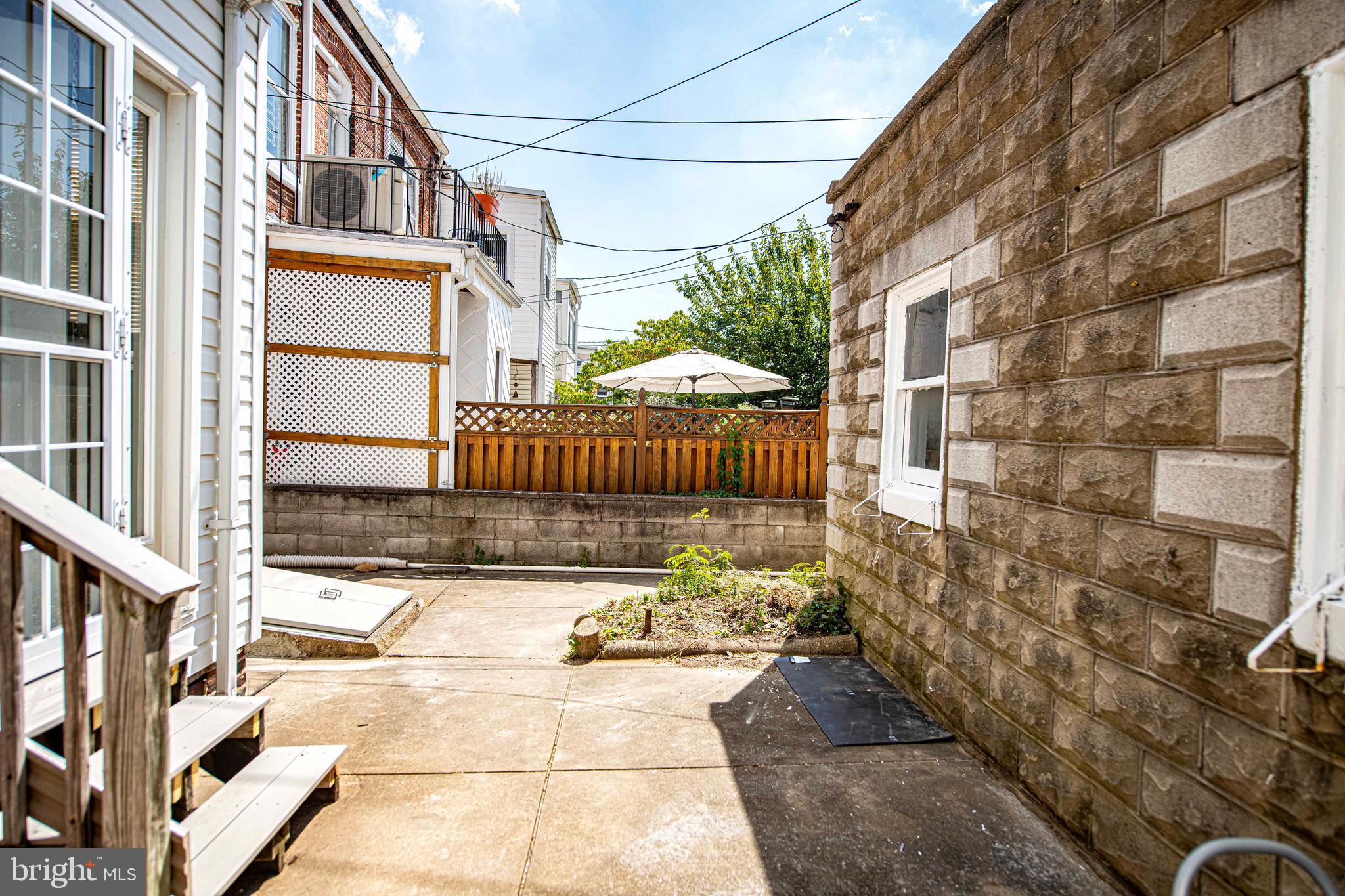 WYMAN PARK HAMPDEN - Residential