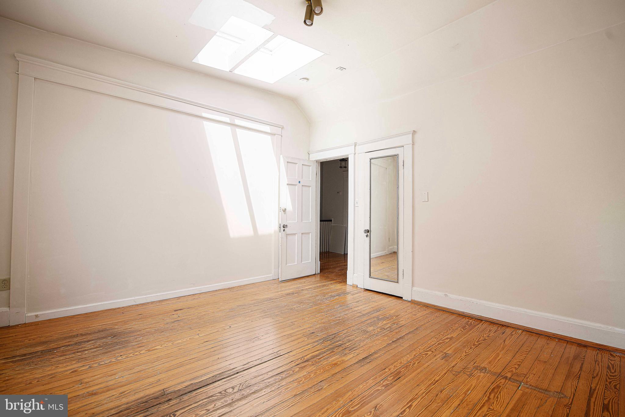 WYMAN PARK HAMPDEN - Residential