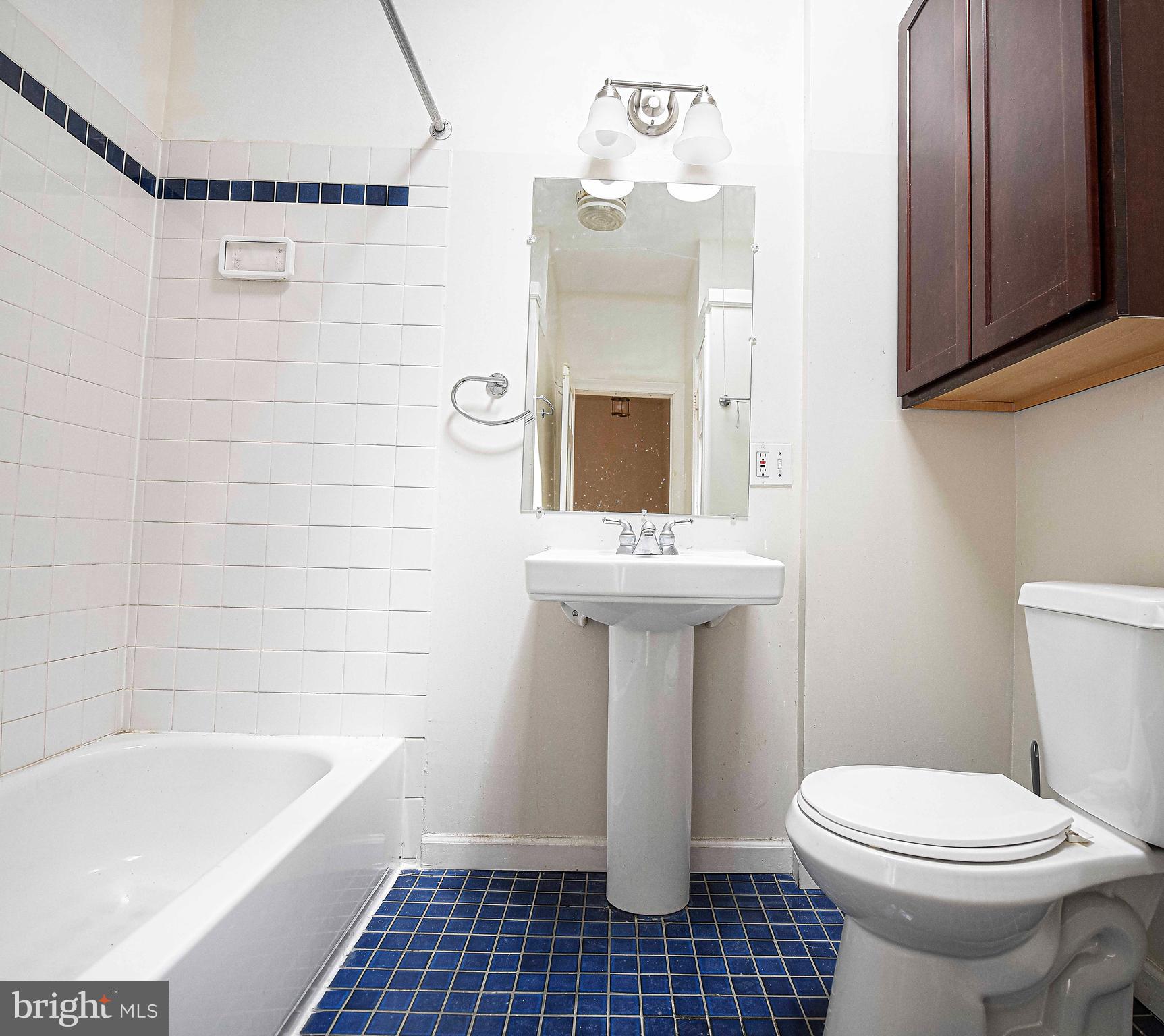 WYMAN PARK HAMPDEN - Residential