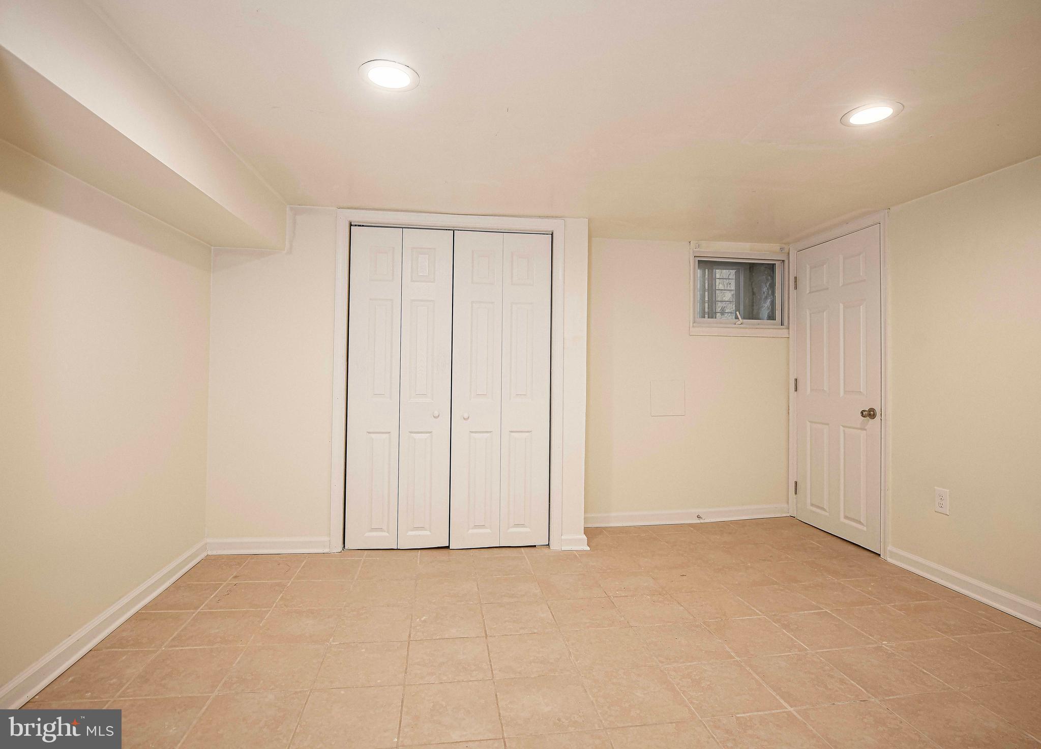 WYMAN PARK HAMPDEN - Residential