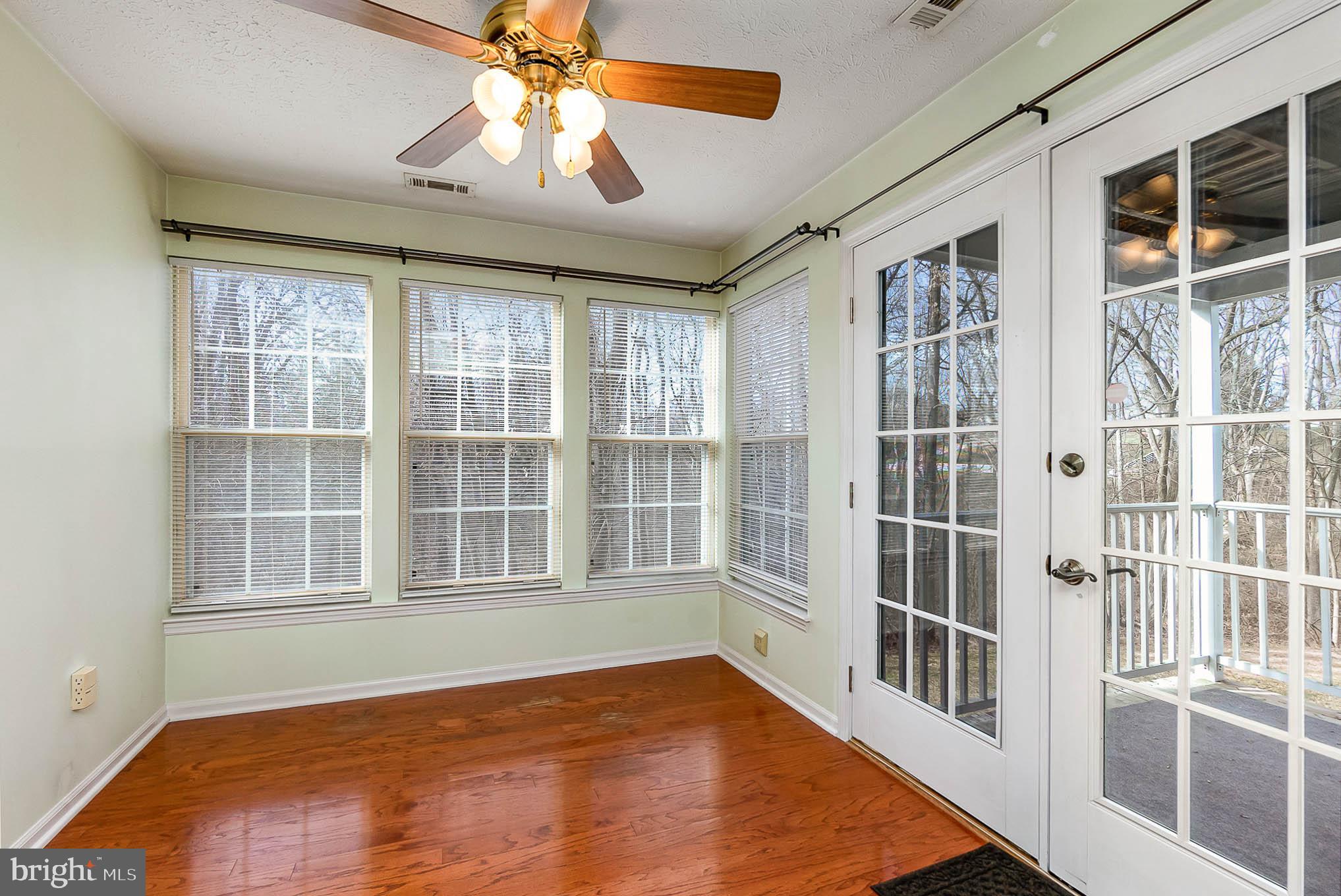 BRENTWOOD CONDO - Residential