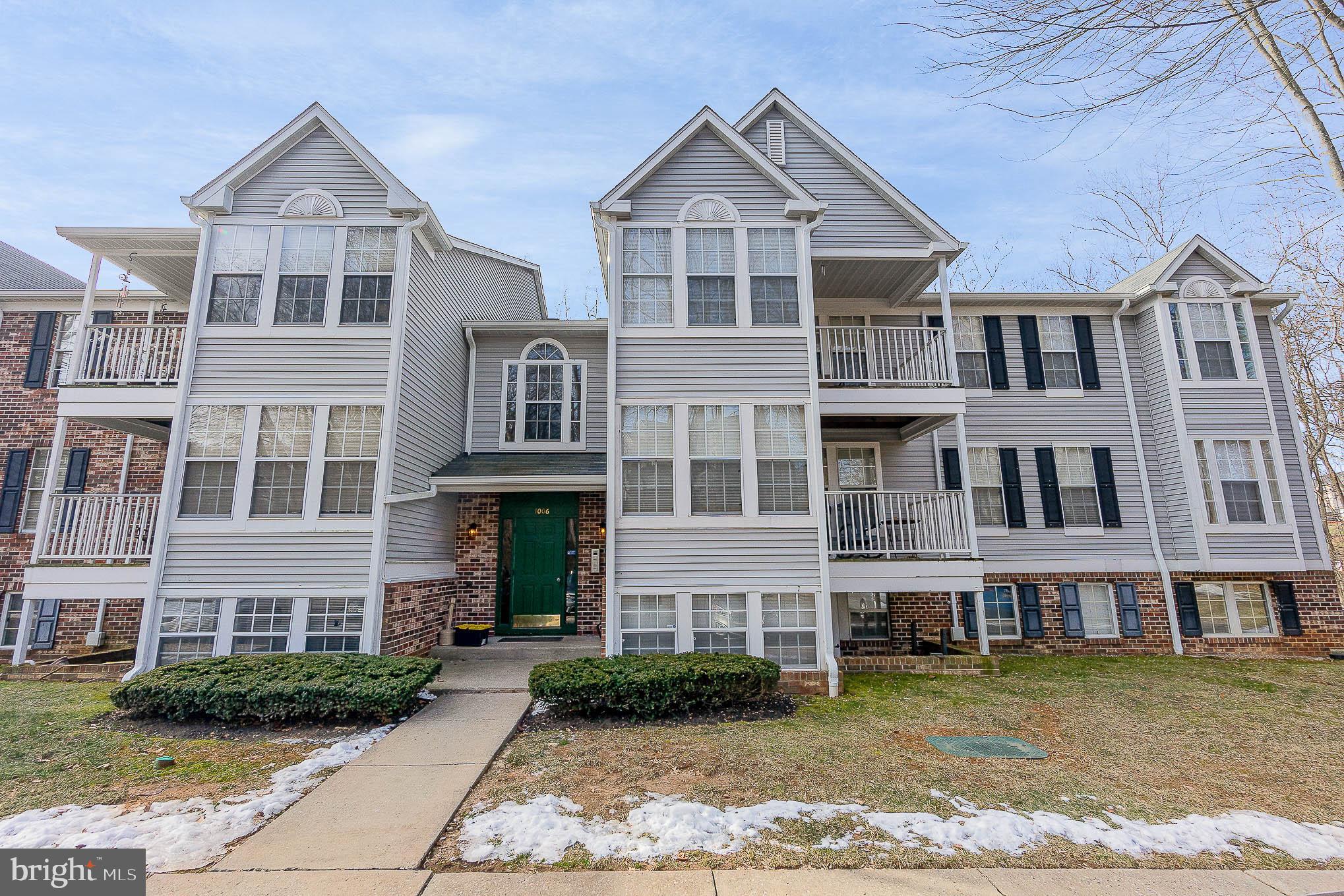 BRENTWOOD CONDO - Residential