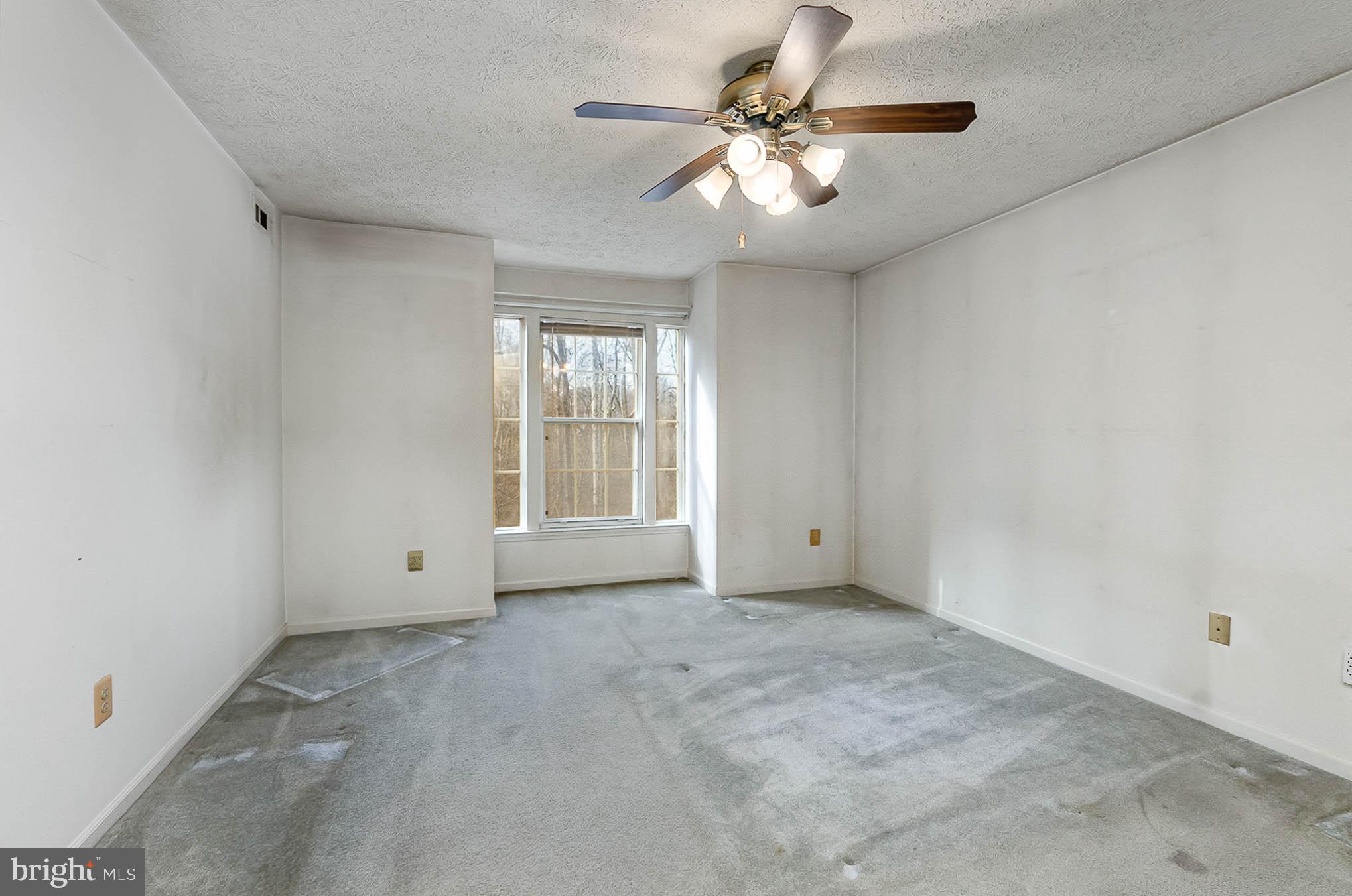 BRENTWOOD CONDO - Residential