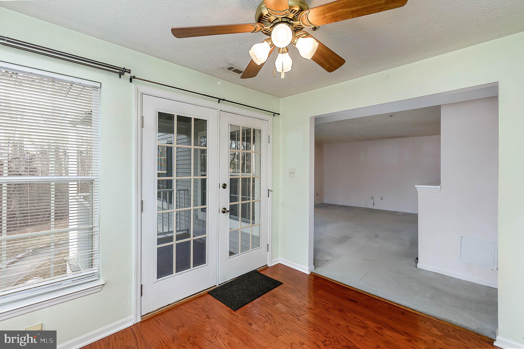 BRENTWOOD CONDO - Residential