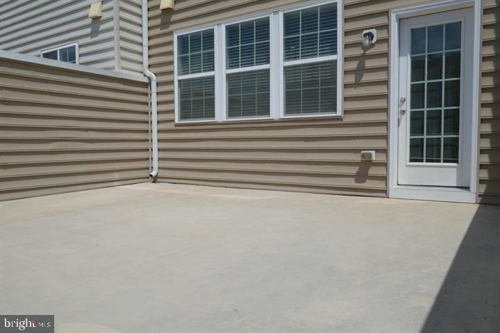 EASTGATE SQUARE - Residential Lease