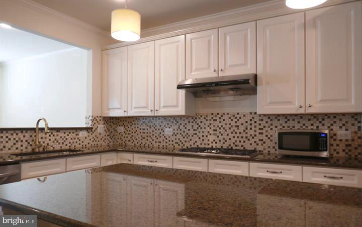 EASTGATE SQUARE - Residential Lease