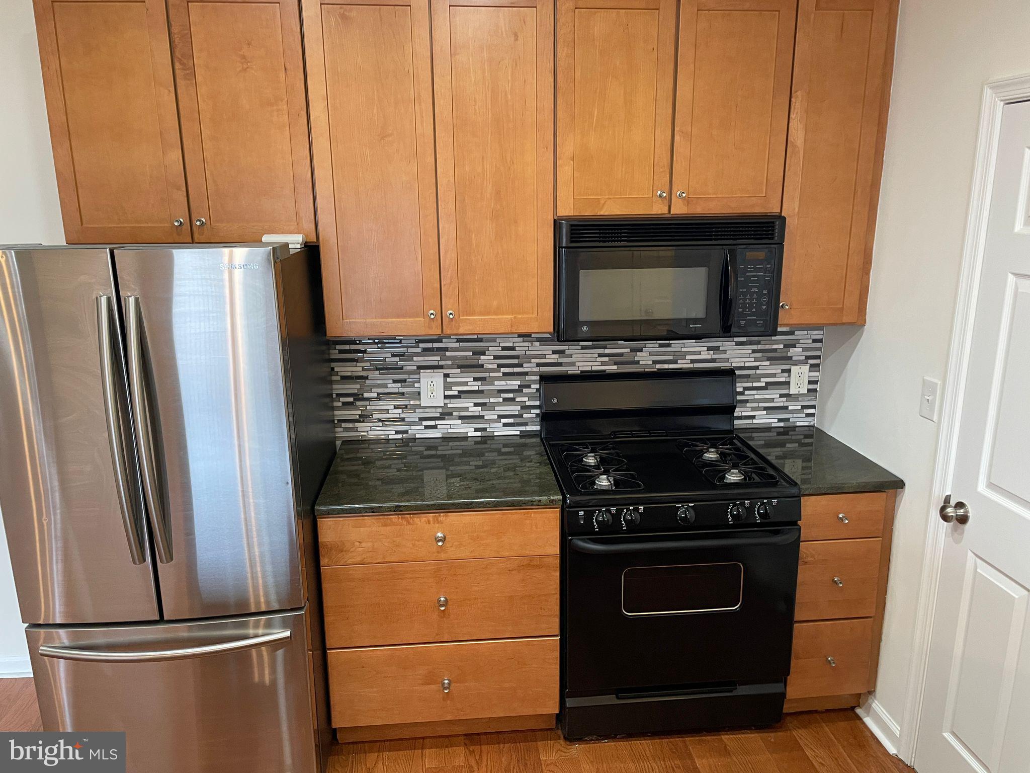 THE ASHMORE - Residential Lease