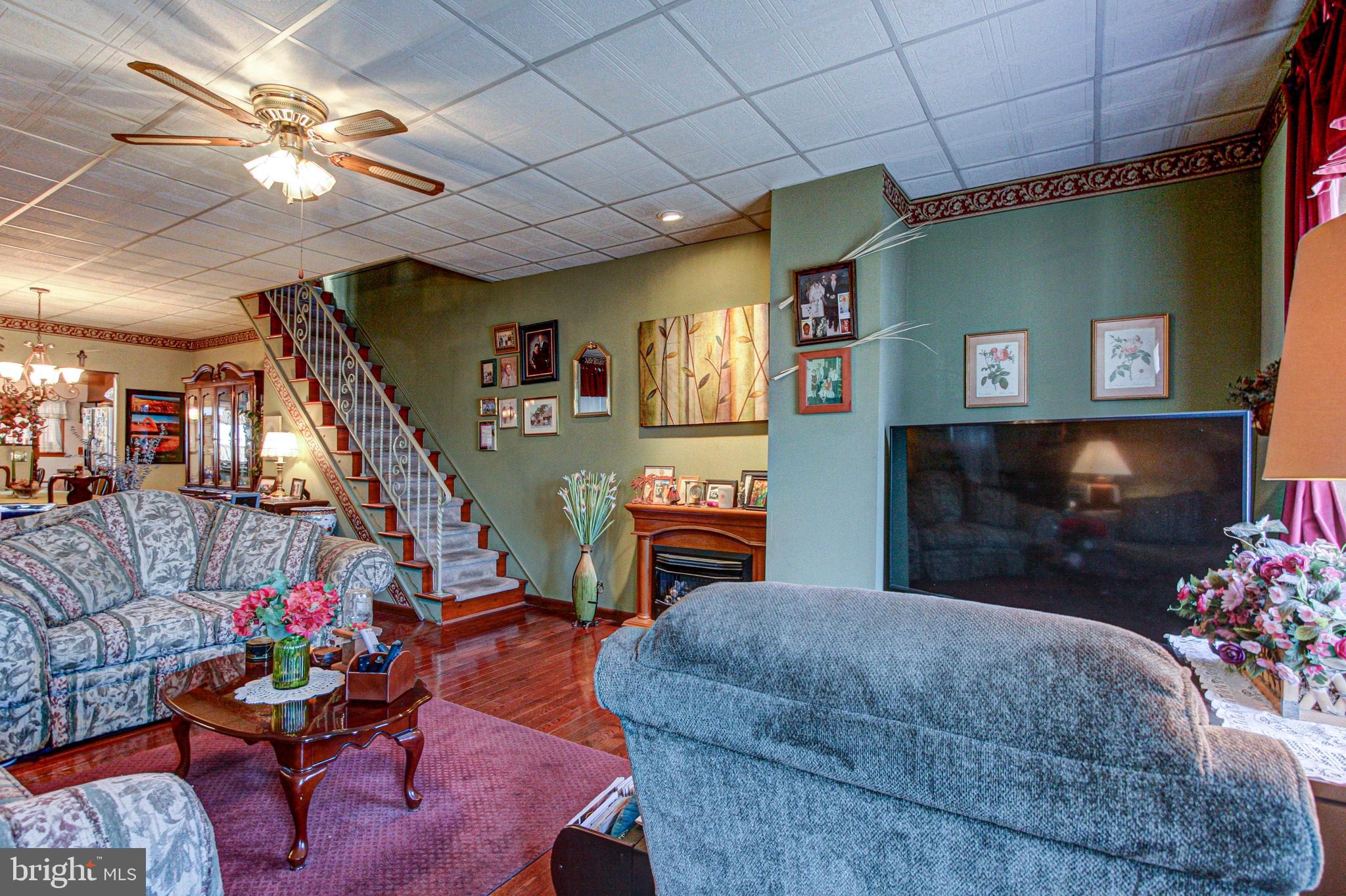 PORT RICHMOND - Residential