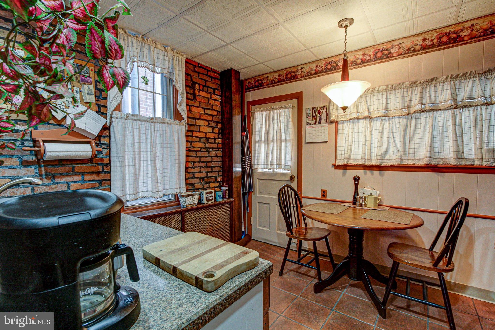 PORT RICHMOND - Residential