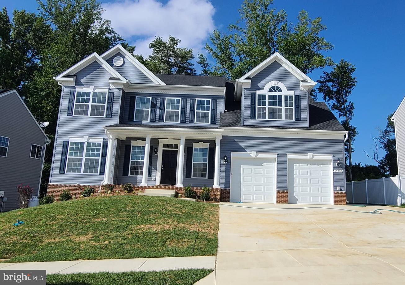 ELIZABETH HILLS PHASE 4 - Residential