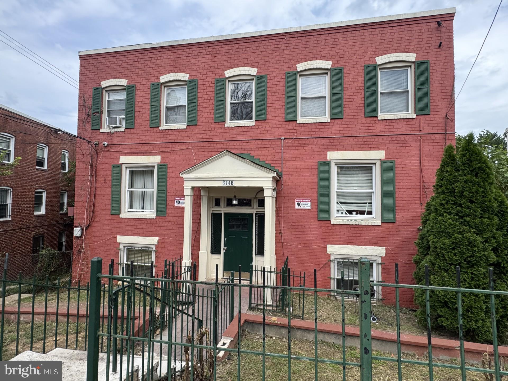 3146 BUENA VISTA TERRACE SE