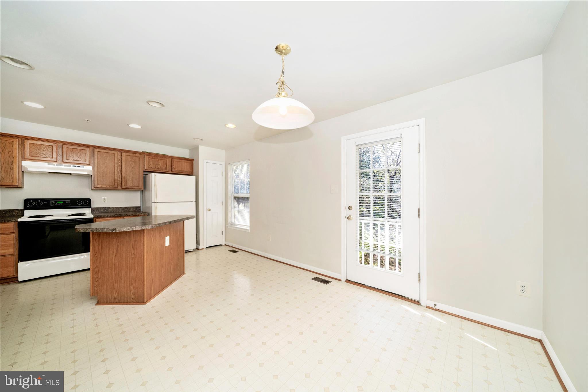 THE OAKS AT WATERS EDGE - Residential