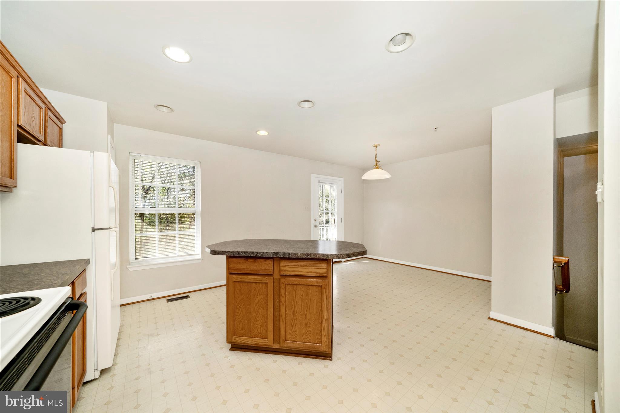 THE OAKS AT WATERS EDGE - Residential