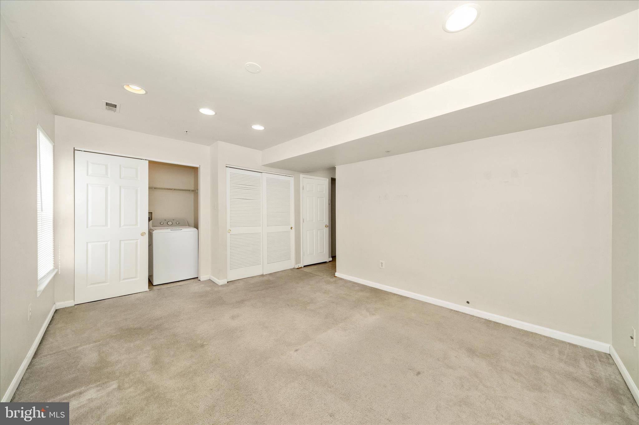 THE OAKS AT WATERS EDGE - Residential