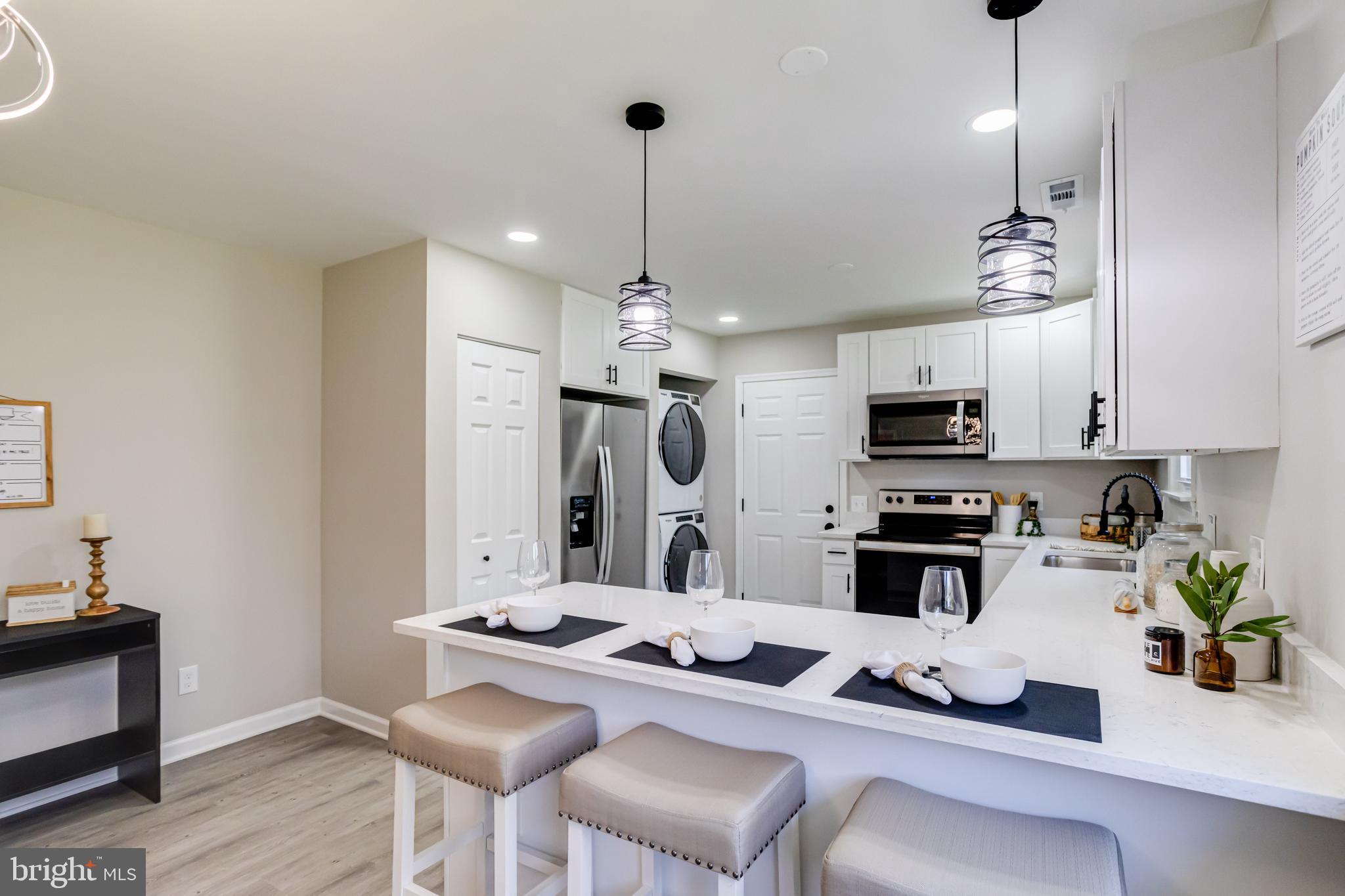 NORTH HILLS - Residential