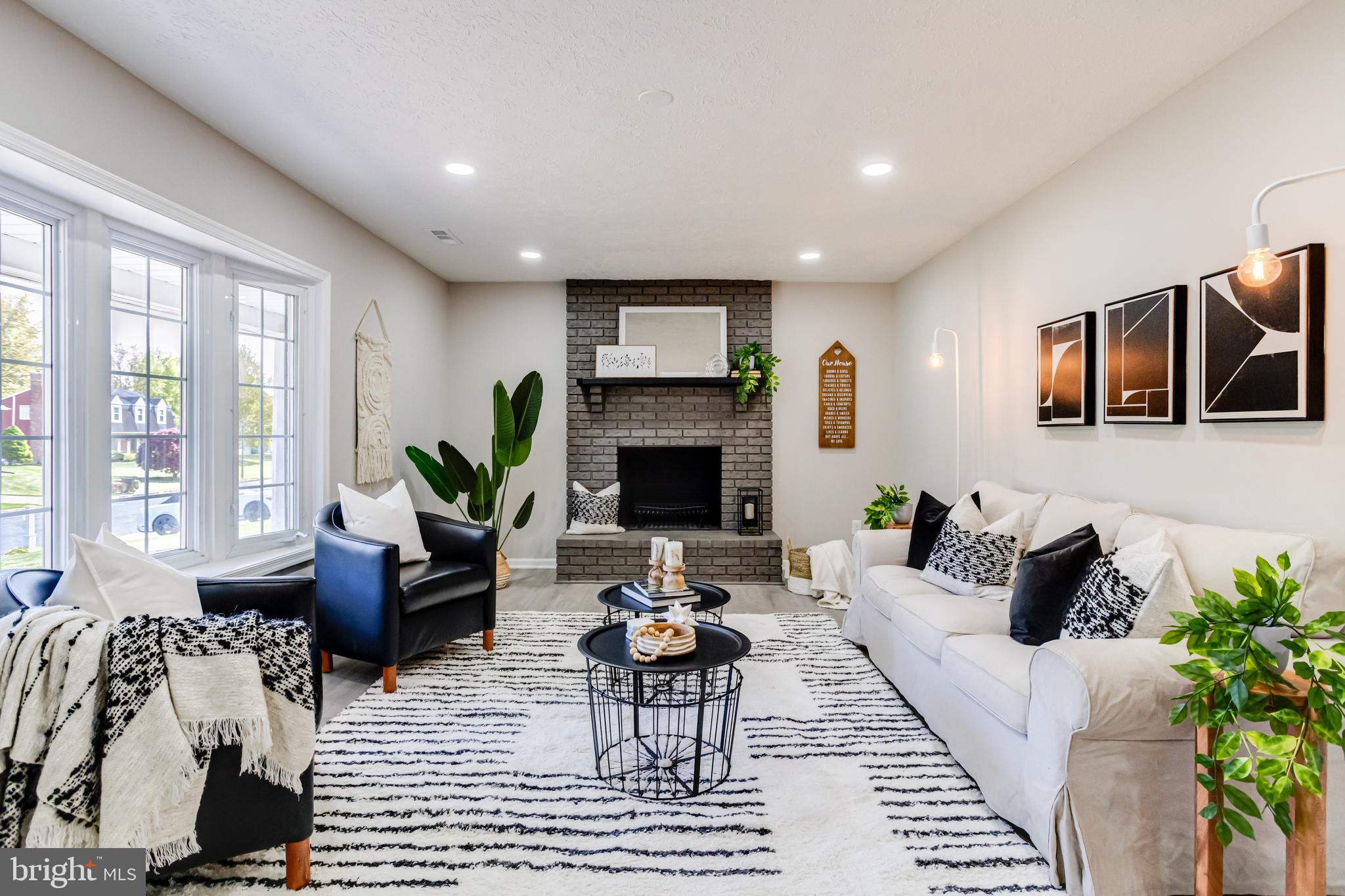 NORTH HILLS - Residential