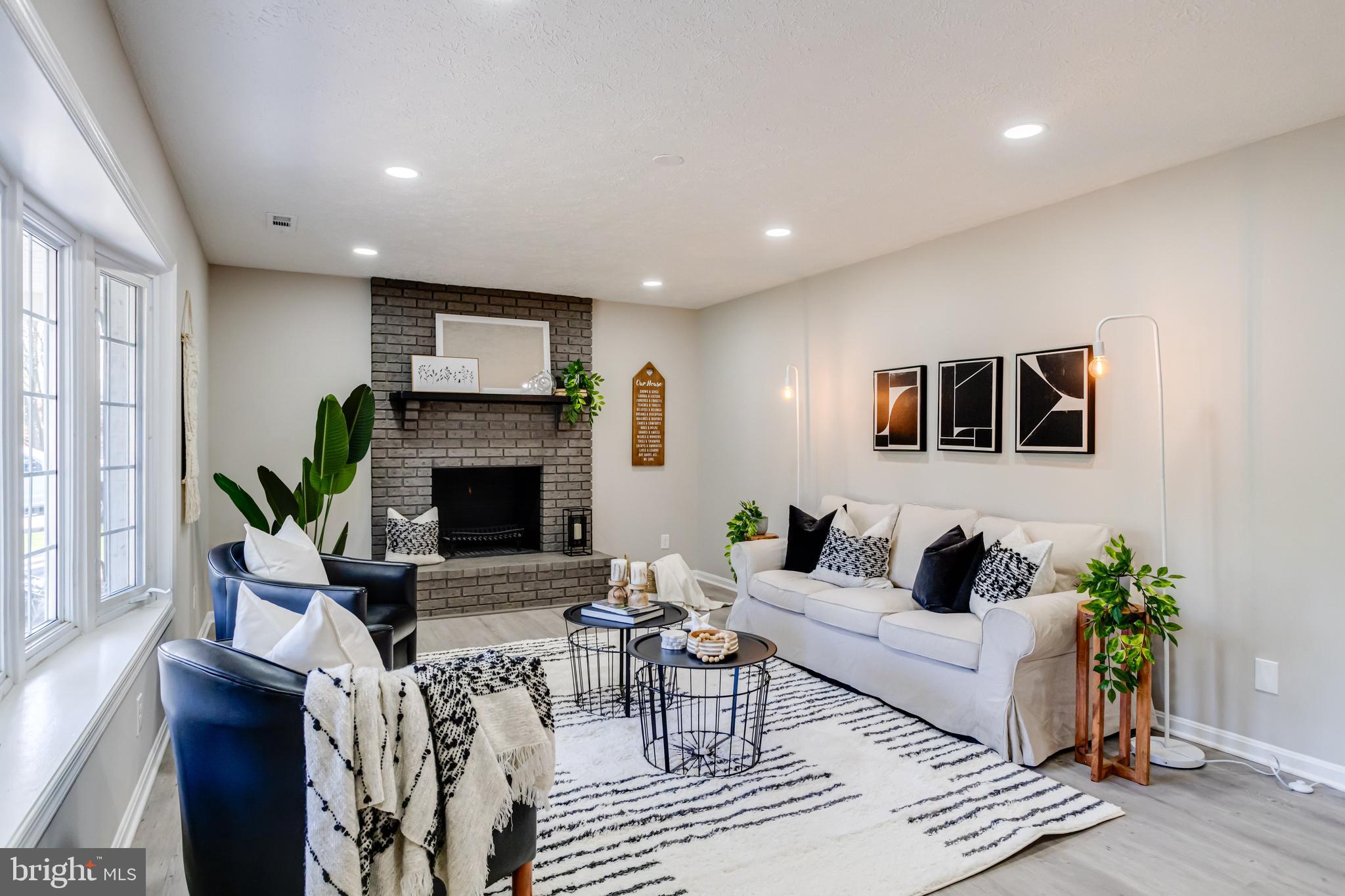 NORTH HILLS - Residential