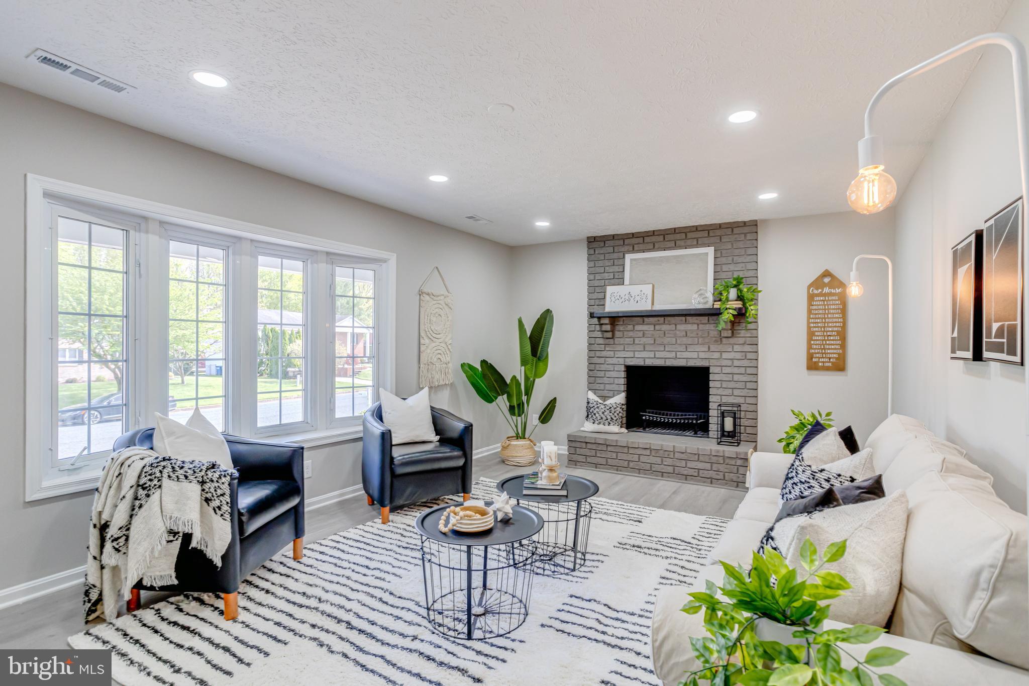 NORTH HILLS - Residential