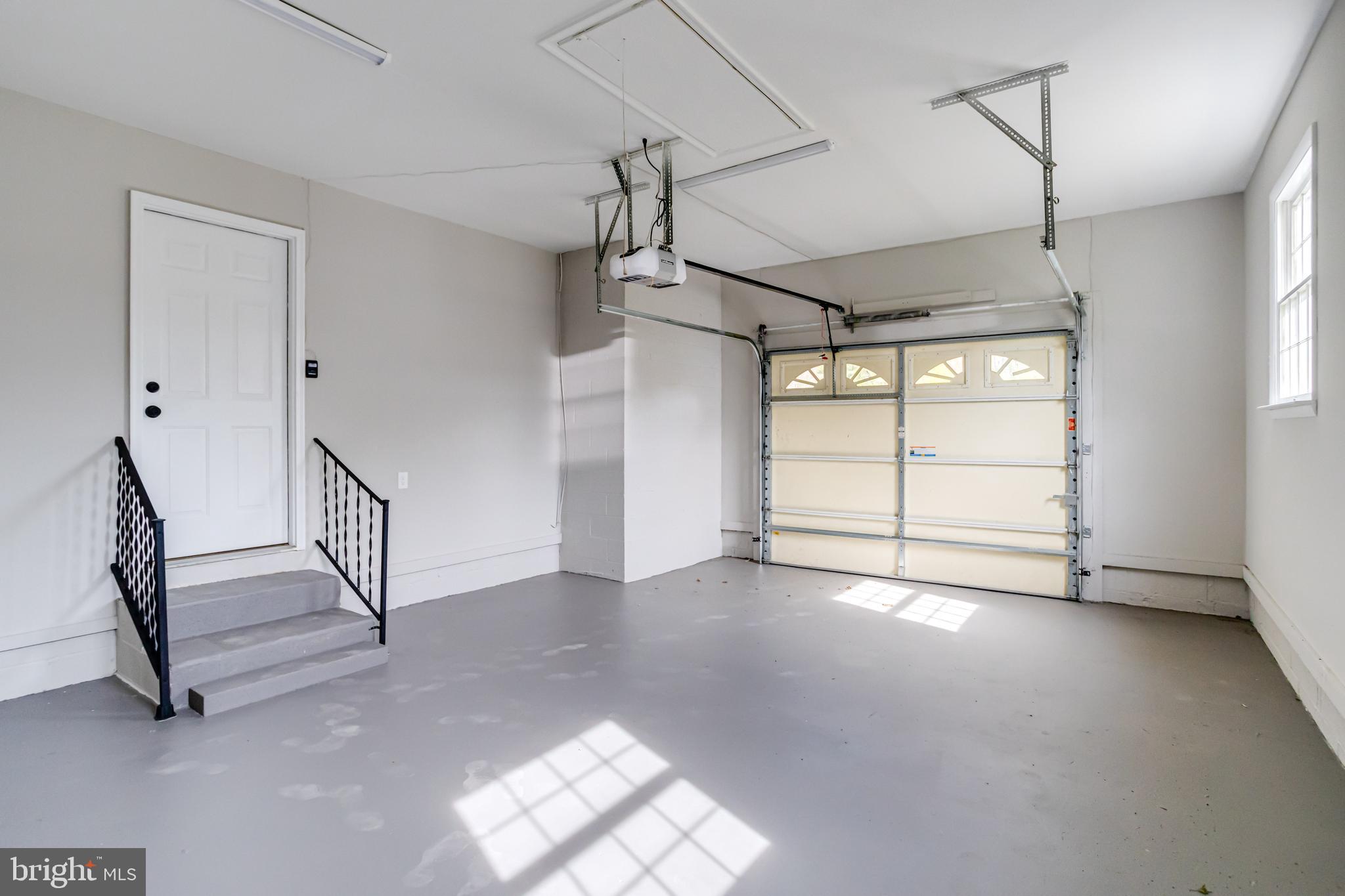 NORTH HILLS - Residential