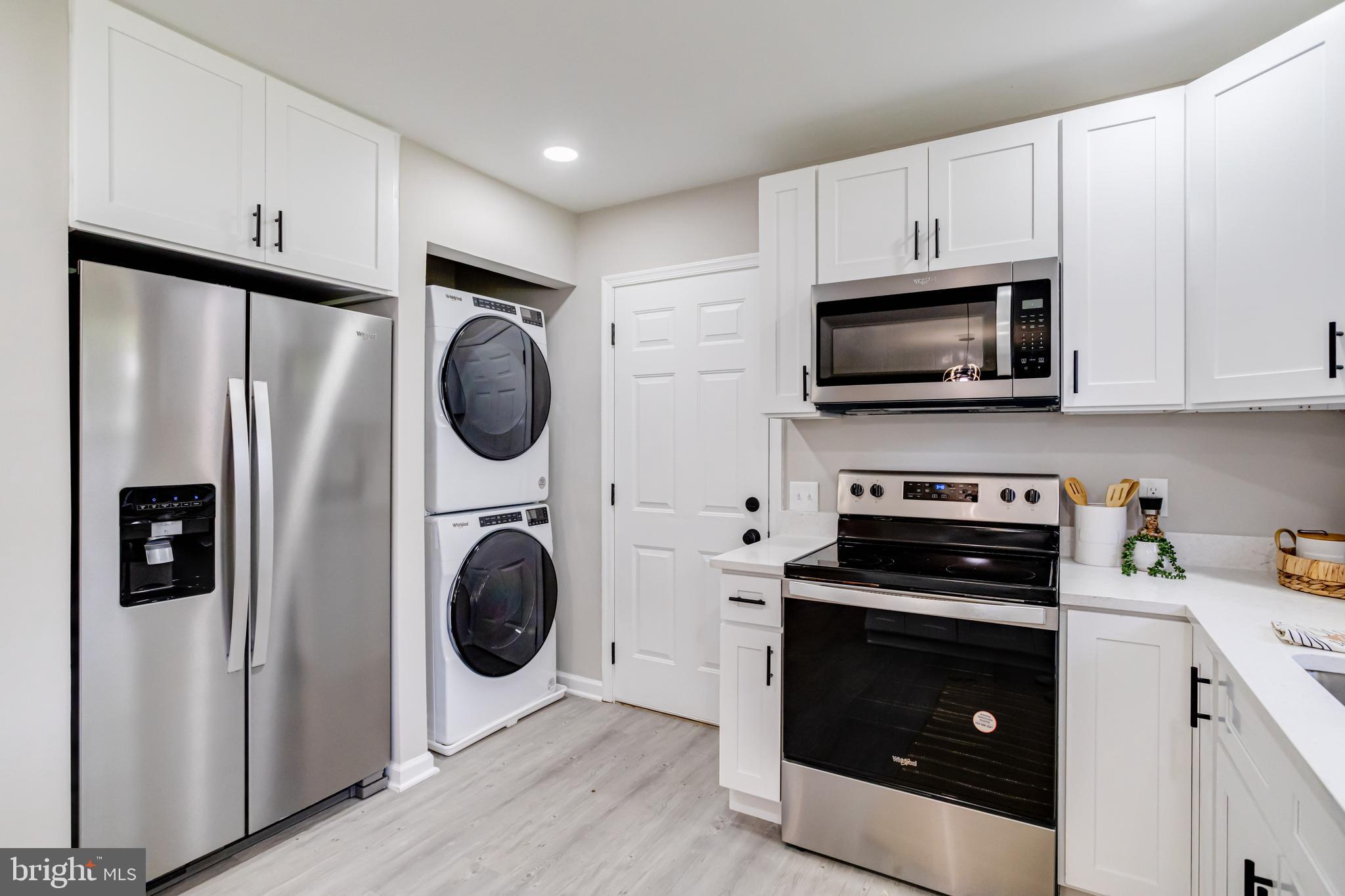 NORTH HILLS - Residential