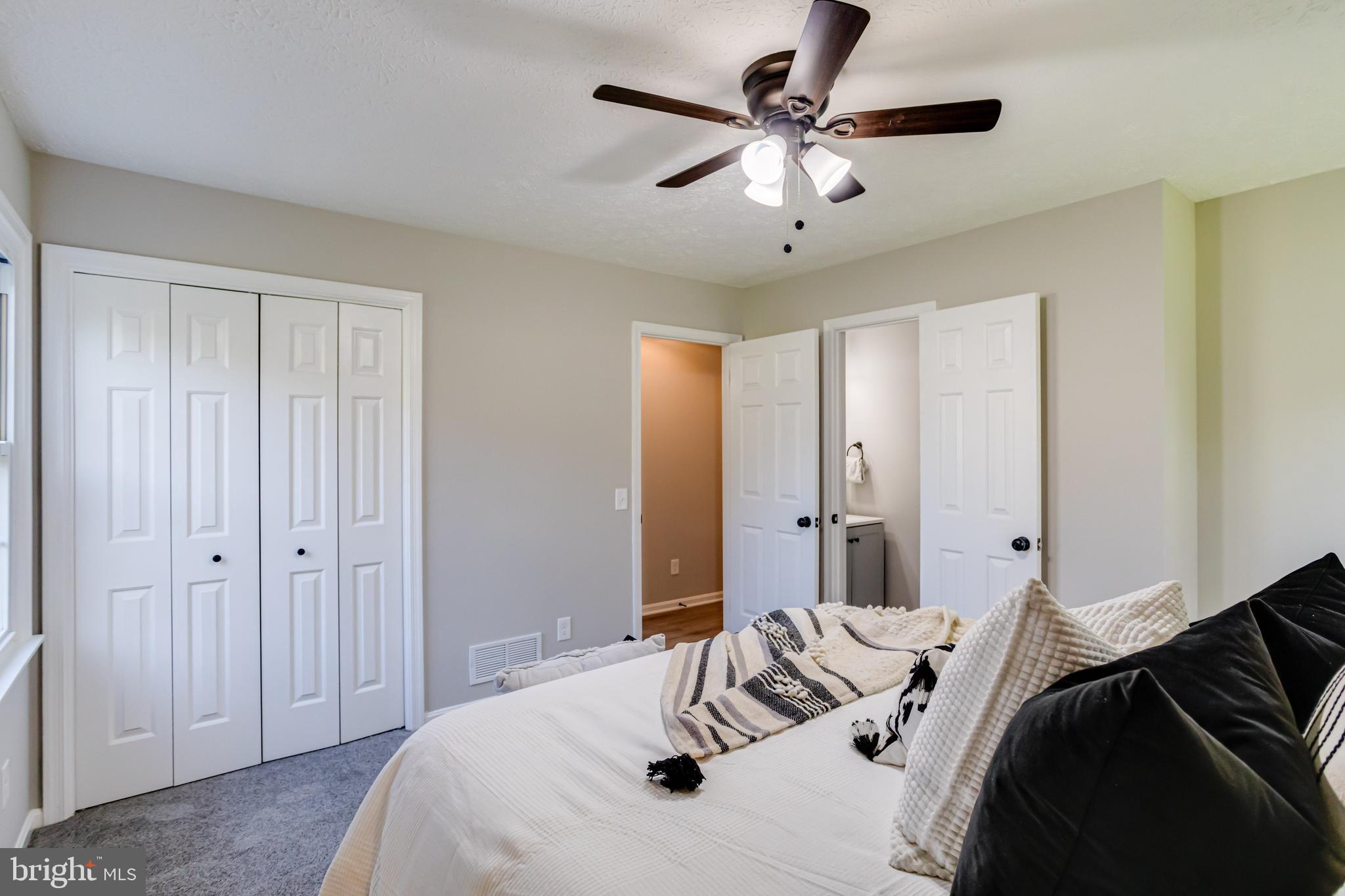 NORTH HILLS - Residential