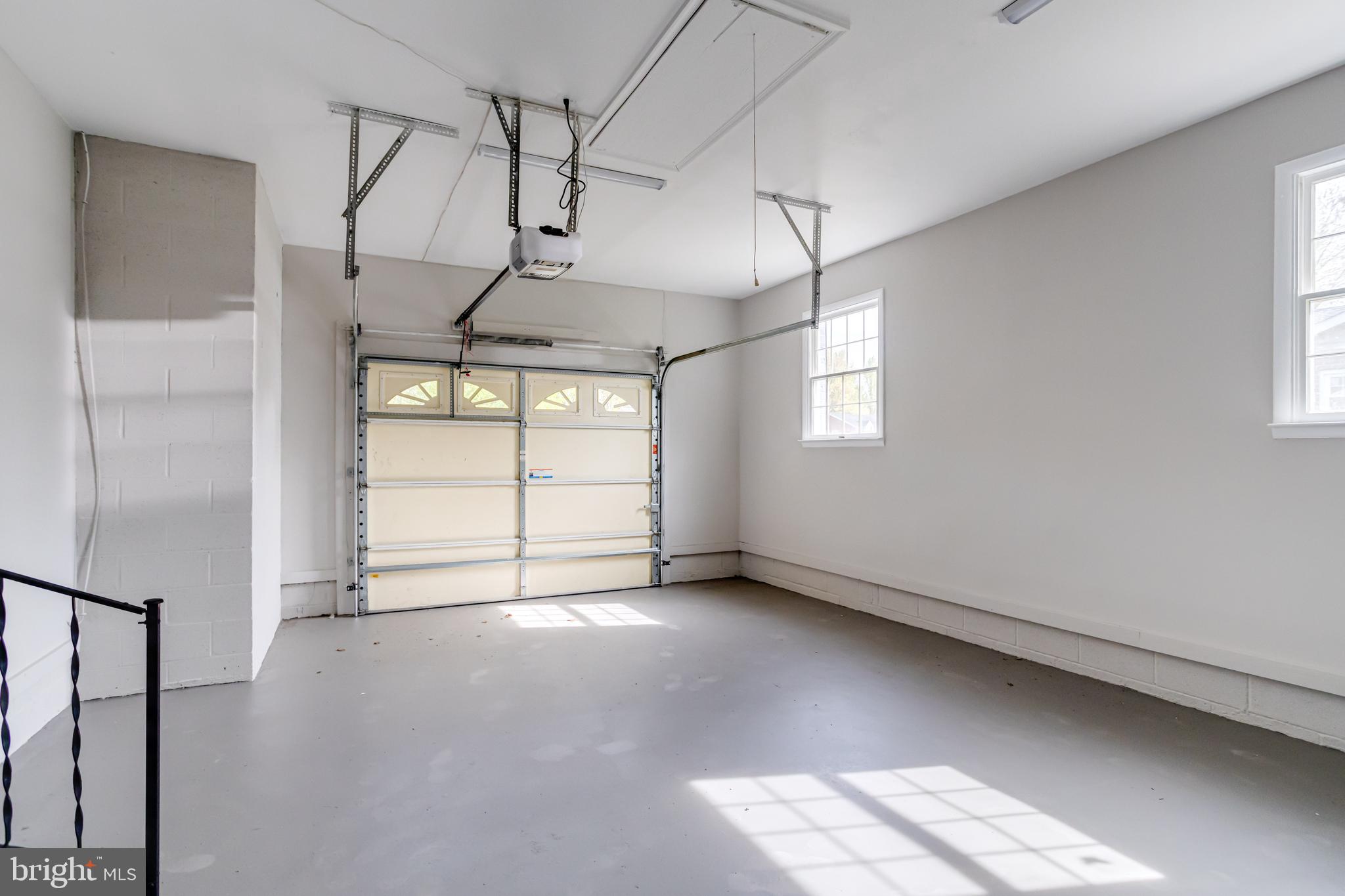 NORTH HILLS - Residential