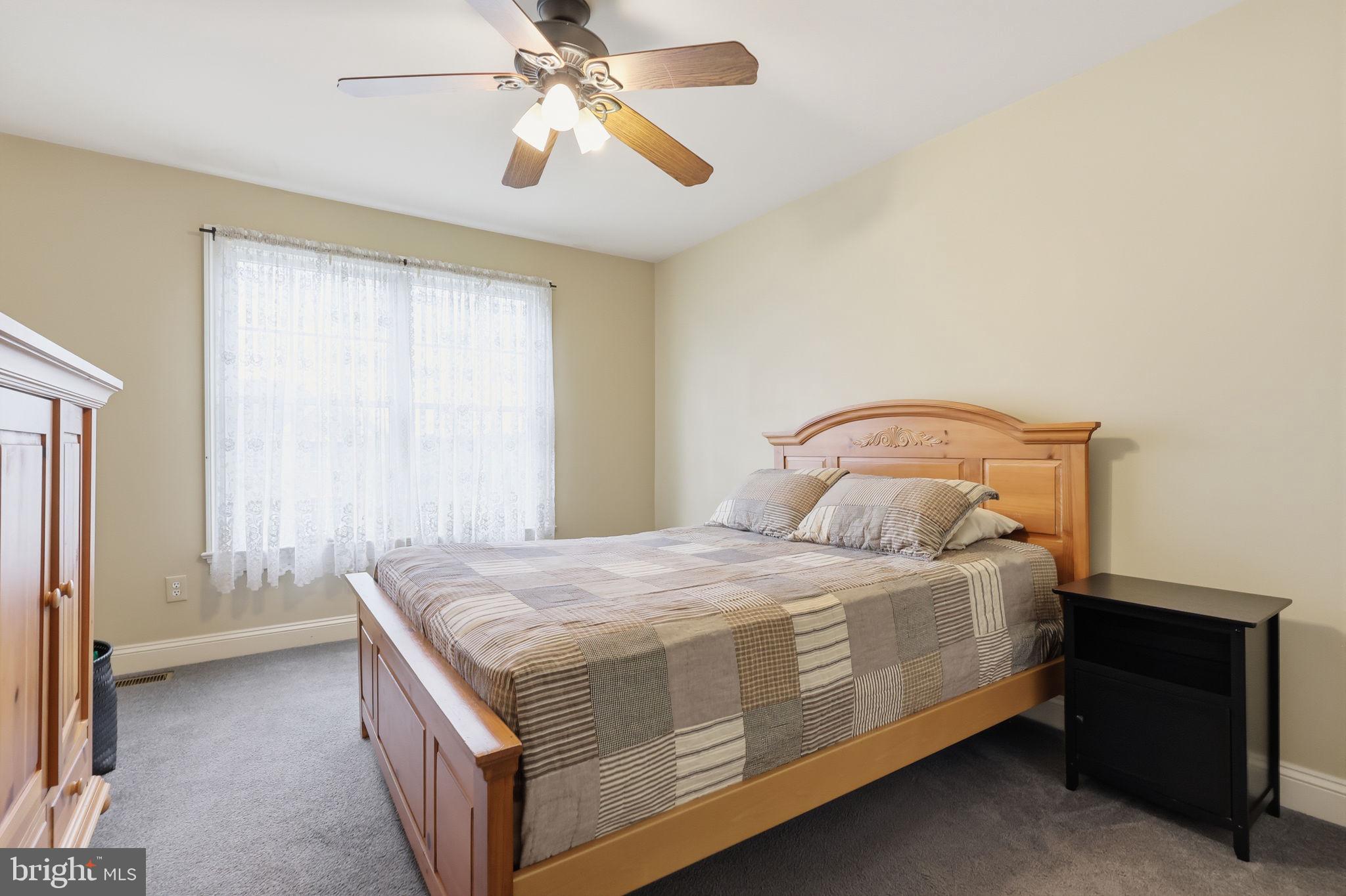 PHEASANT POINTE - Residential