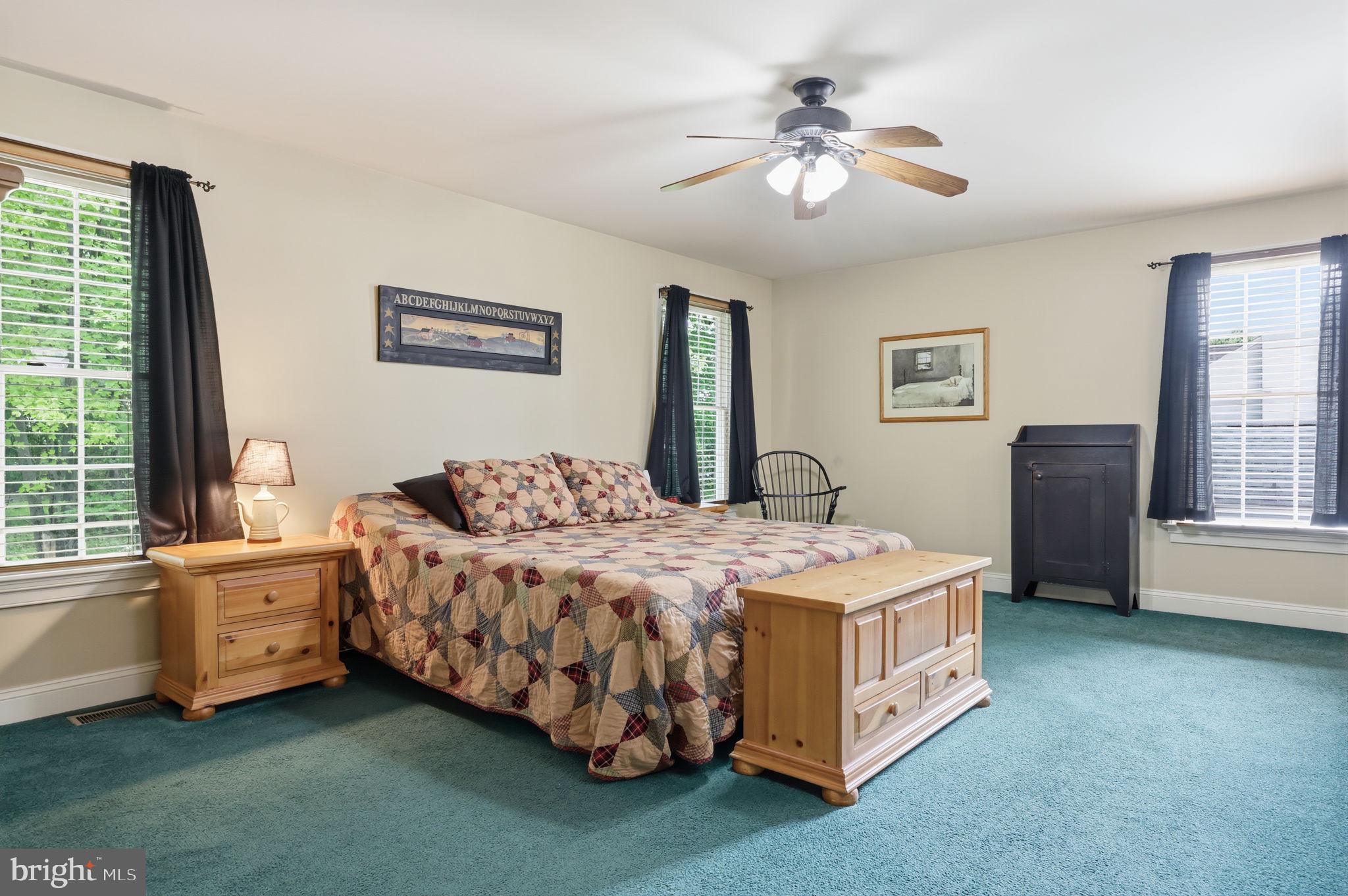 PHEASANT POINTE - Residential