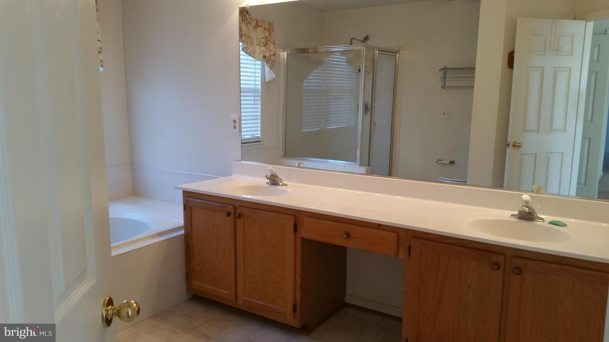 STONEGATE - Residential Lease