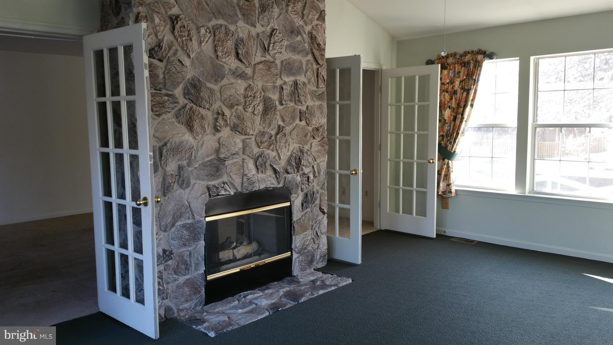 STONEGATE - Residential Lease