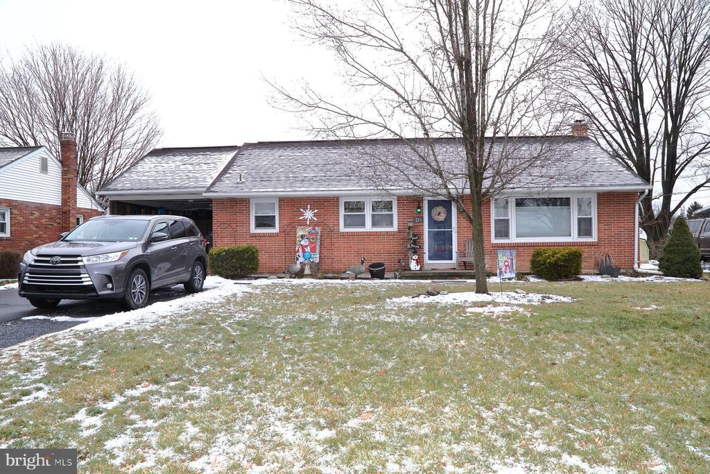 Photo of 210 Frederick Street, MOUNT JOY, PA 17552 (MLS # PALA2063418)